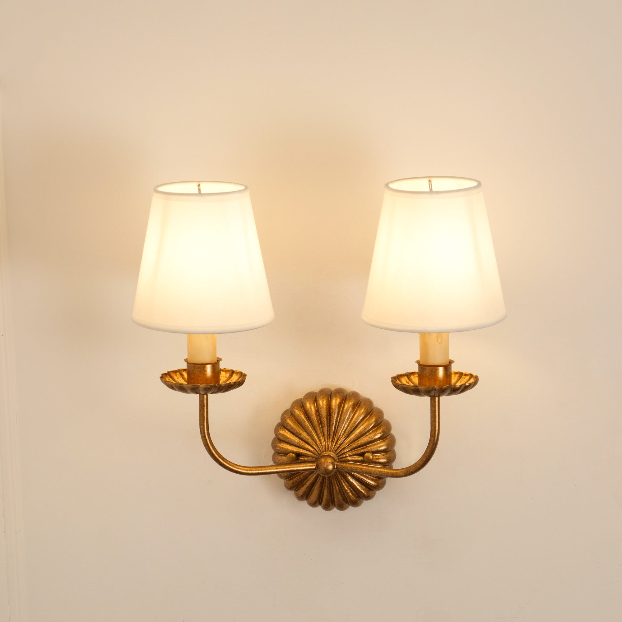 Antoinette French Wall Lamp-Neutral Decor