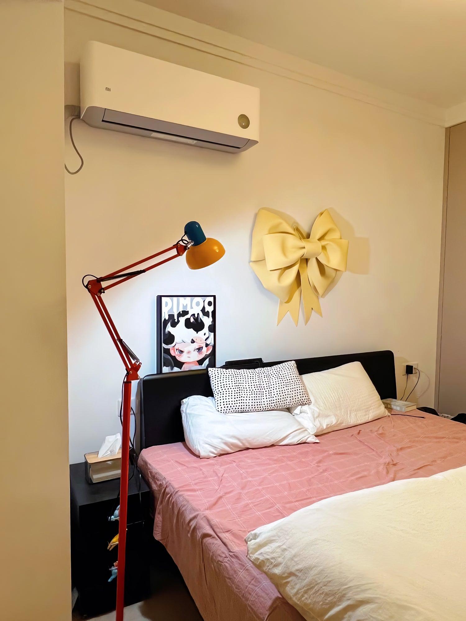 Idoren Playful Floor Lamp-Neutral Decor