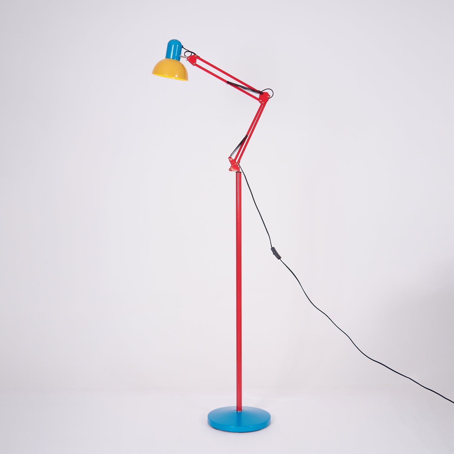 Idoren Playful Floor Lamp-Neutral Decor