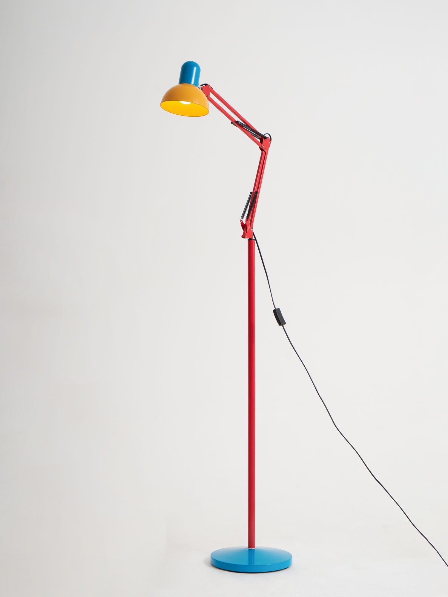 Idoren Playful Floor Lamp-Neutral Decor