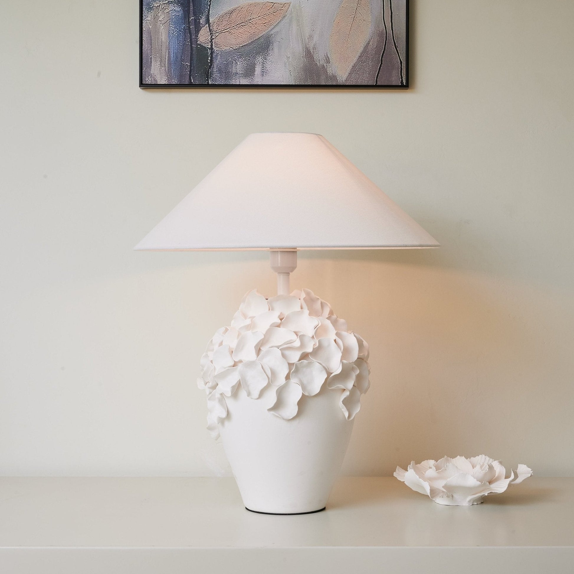 Eleanor Modern Ceramics Table Lamp-Neutral Decor