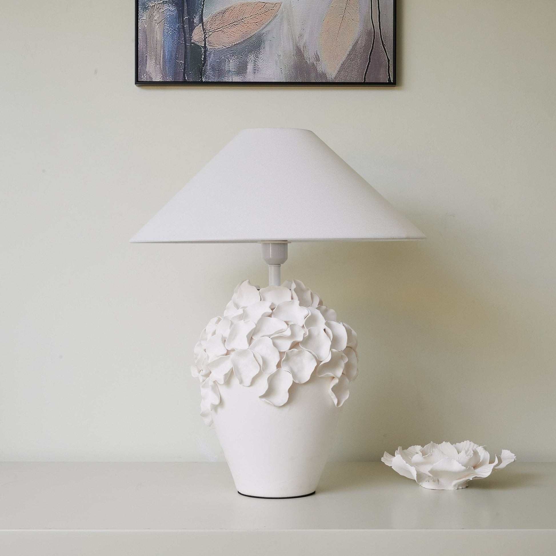 Eleanor Modern Ceramics Table Lamp-Neutral Decor