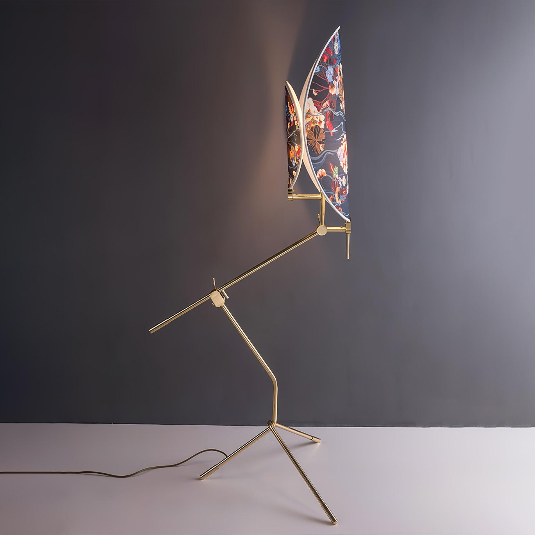 Unexin Brass Floor Lamp-Neutral Decor