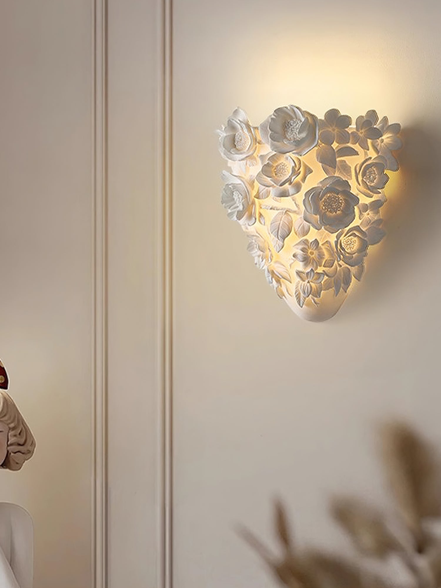 Quirlox Wall Lamp-Neutral Decor