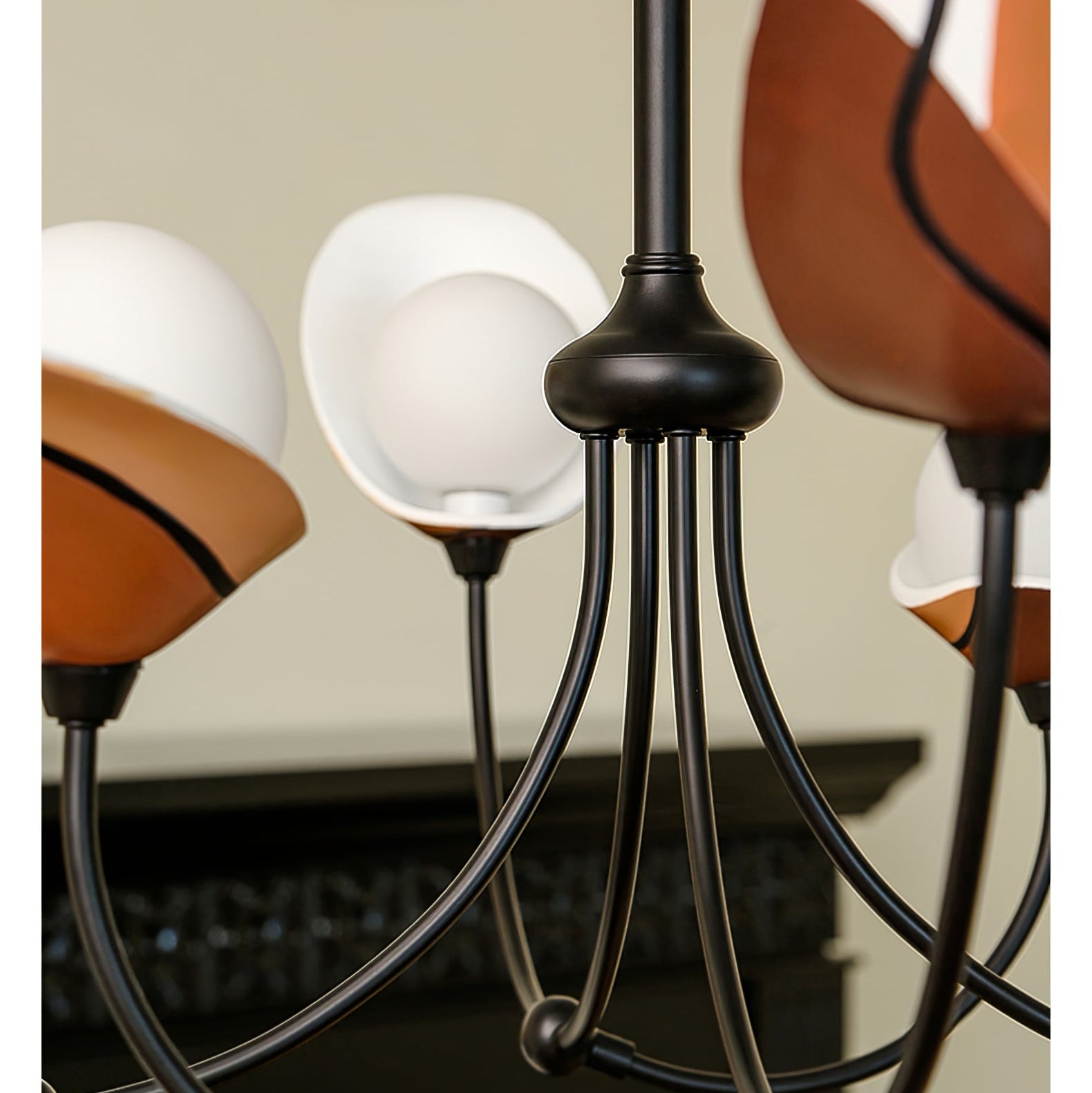 Gavin Vintage Chandelier-Neutral Decor