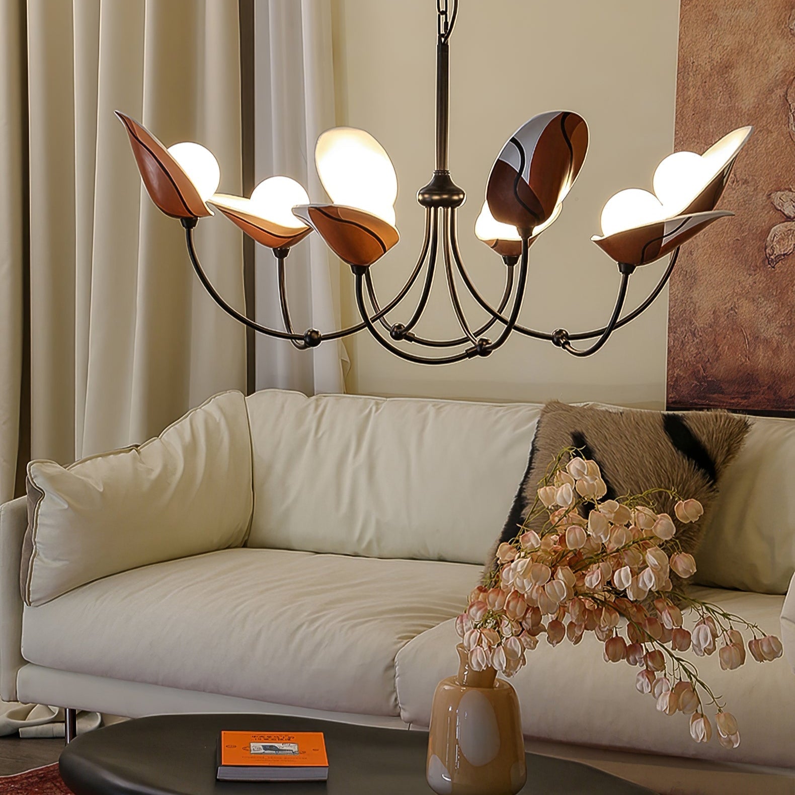 Gavin Vintage Chandelier-Neutral Decor