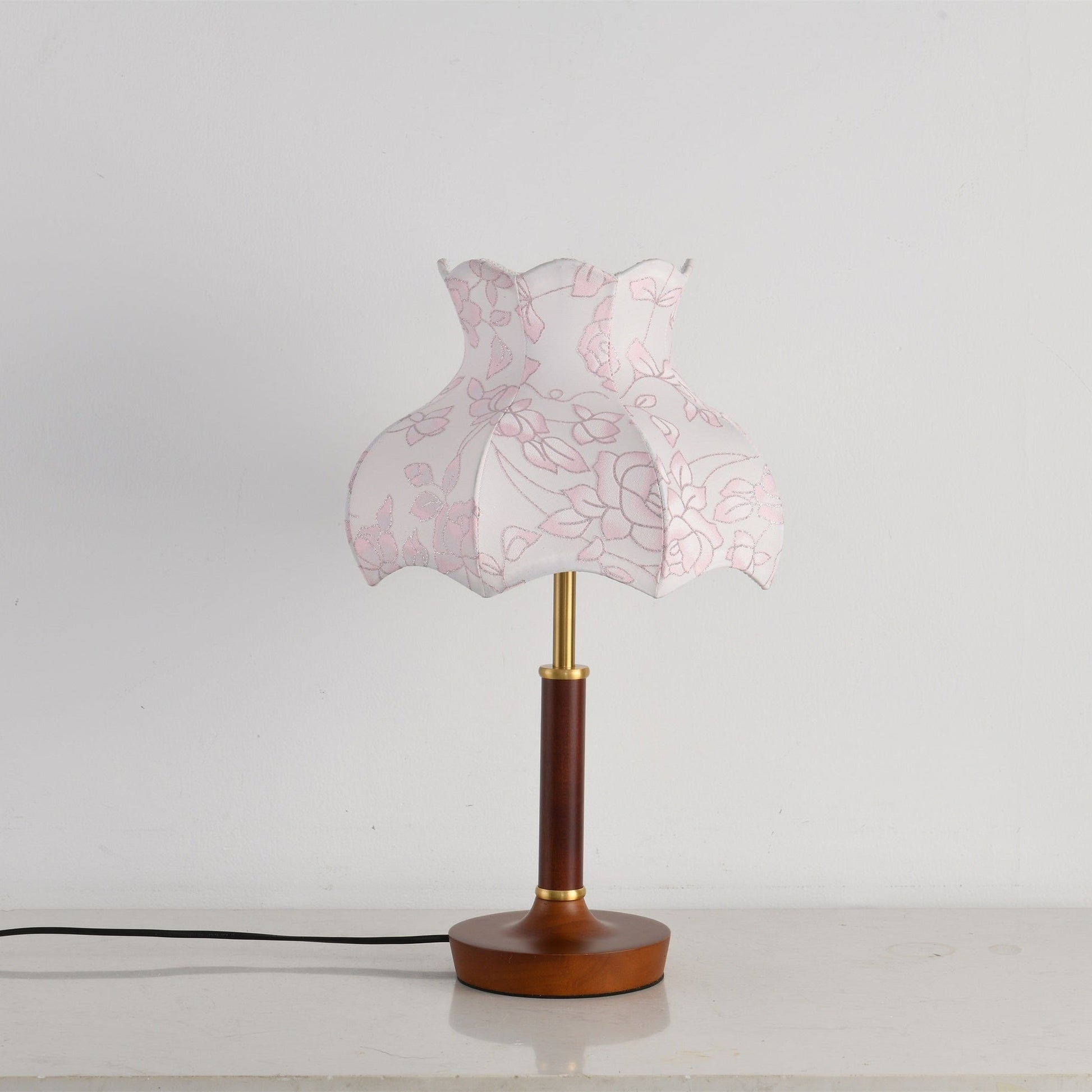 Naomi Vintage Table Lamp-Neutral Decor