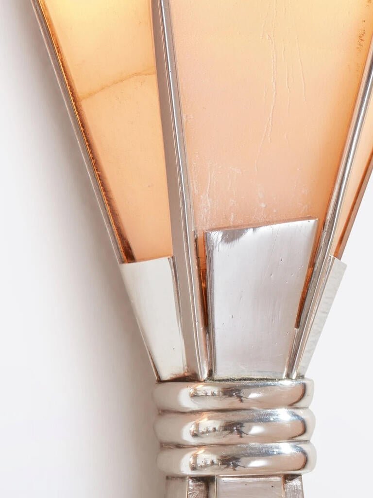Aura Alabaster Fan Wall Sconce-Neutral Decor