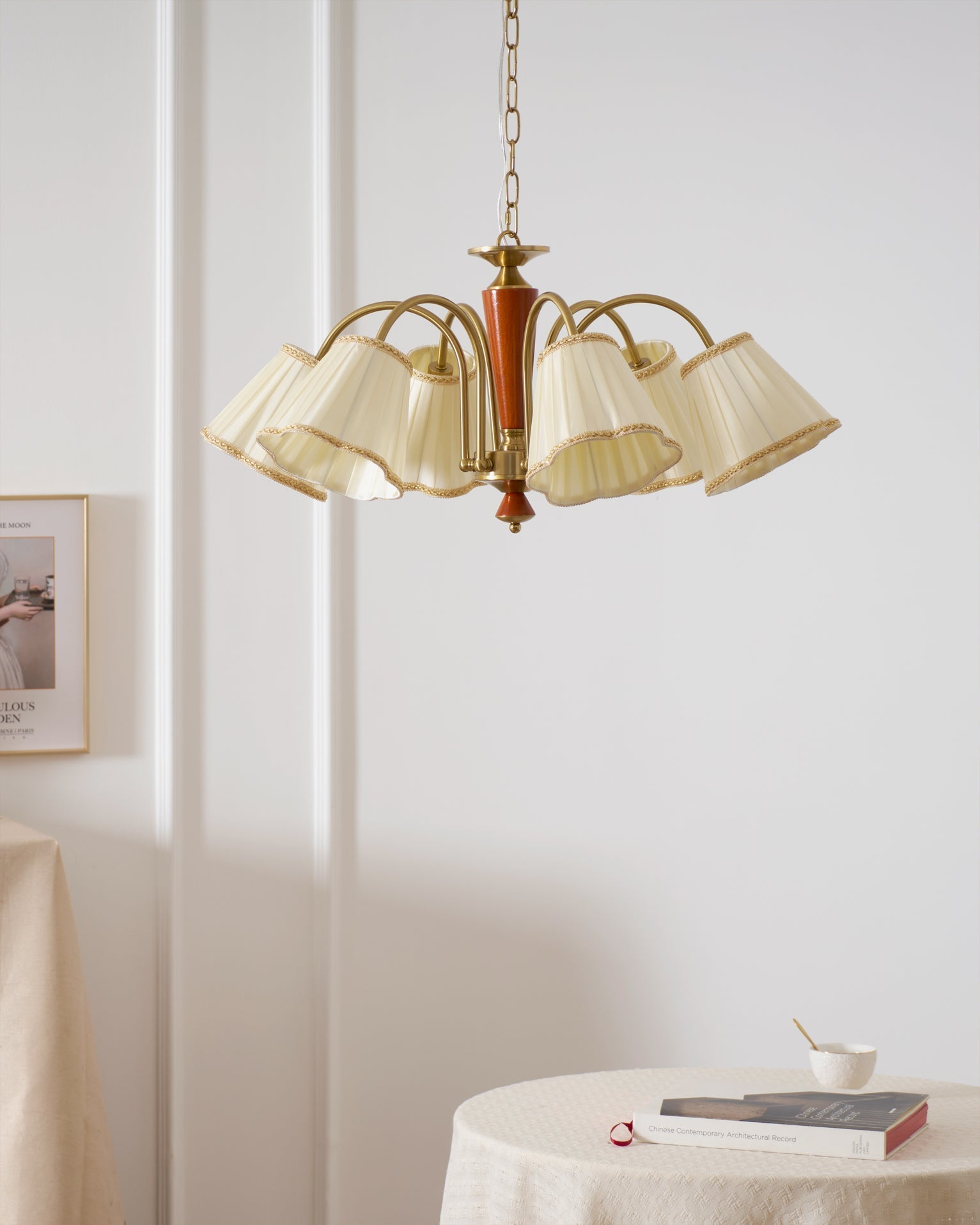 Elijh Vintage Chandelier-Neutral Decor