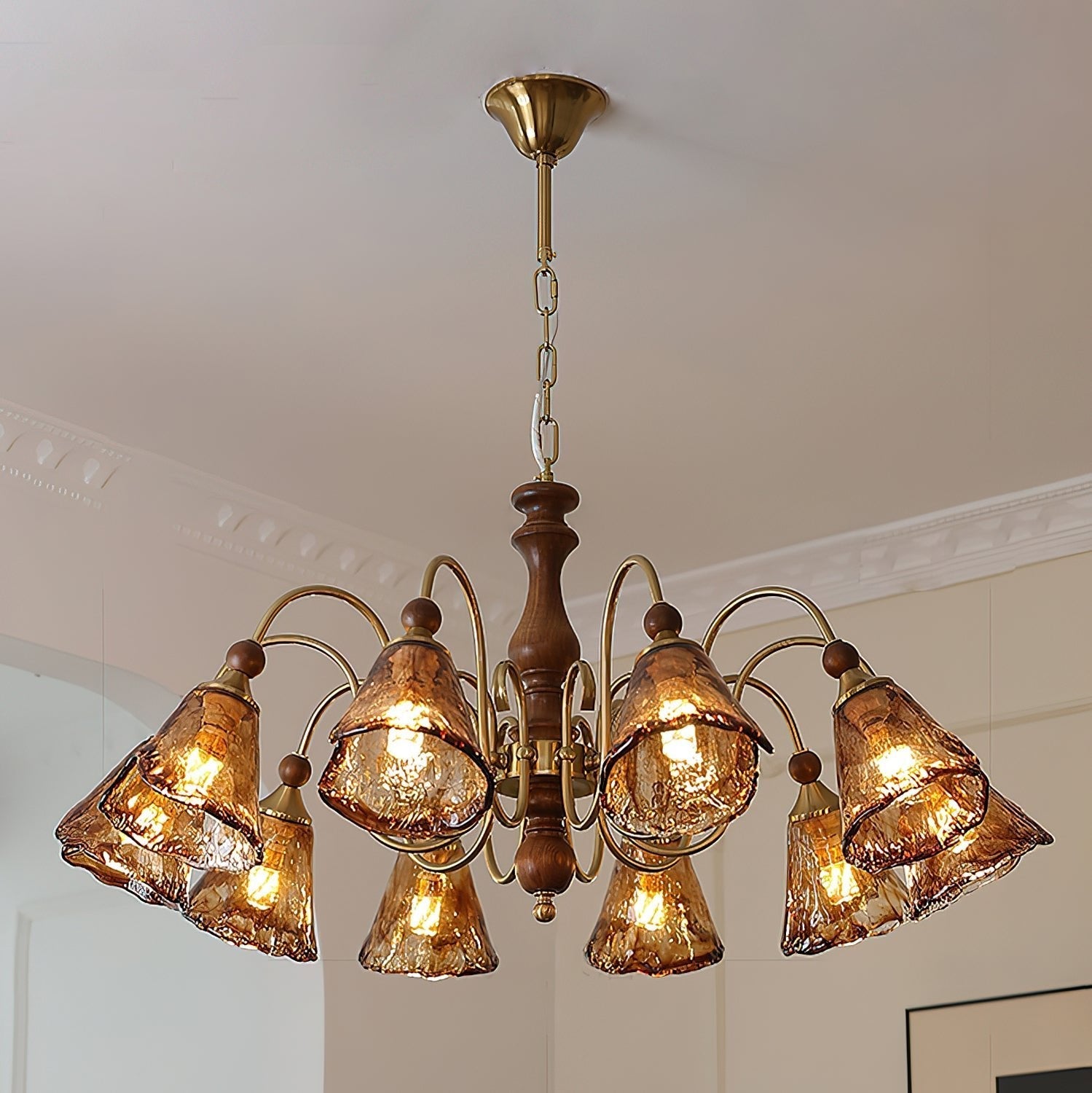 Eslite Chandelier-Neutral Decor