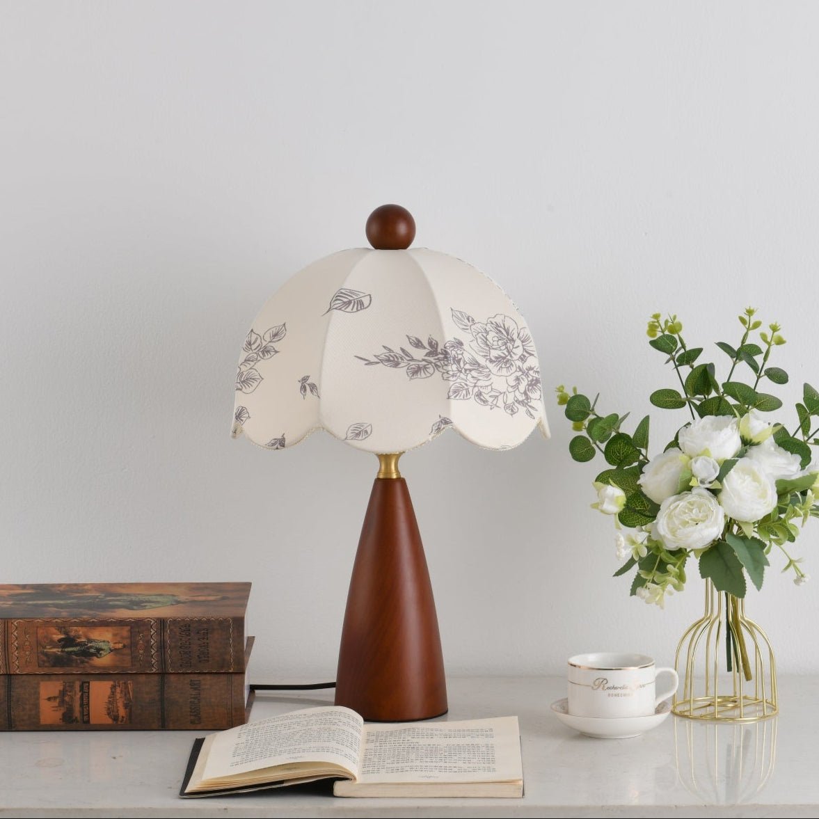Ruby Vintage Table Lamp-Neutral Decor