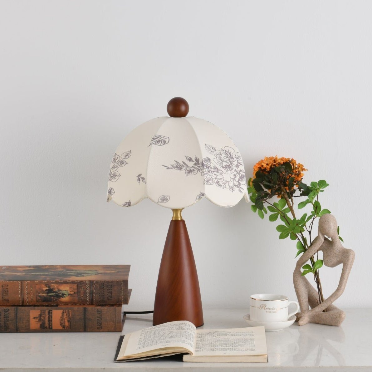 Ruby Vintage Table Lamp-Neutral Decor