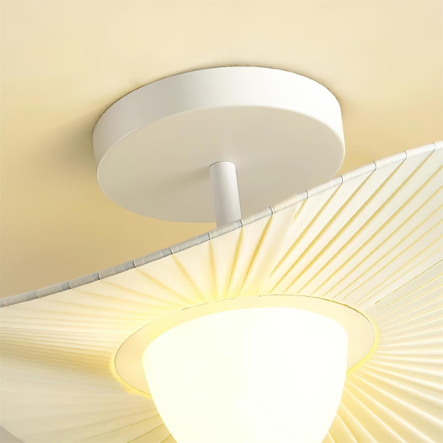 Dora Ceiling Light