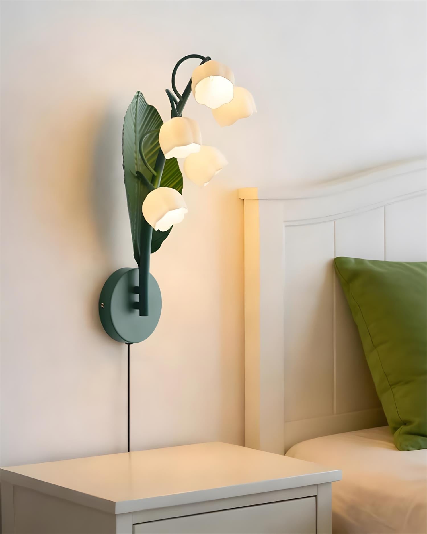 Fiora Wall Light