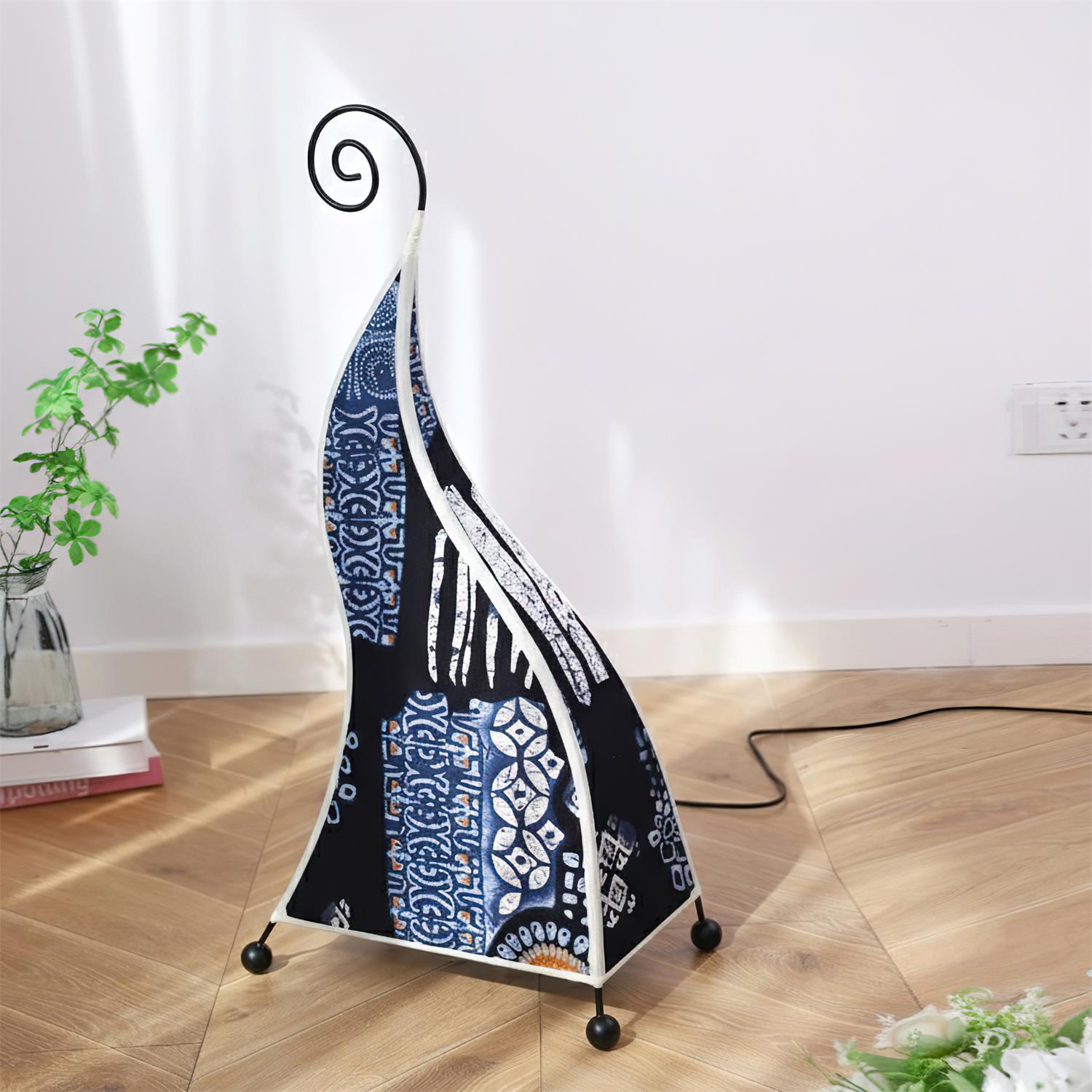 Virella Floor Lamp