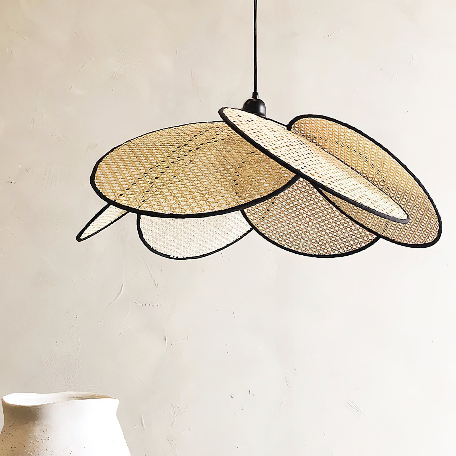 Ulrinel Chandelier