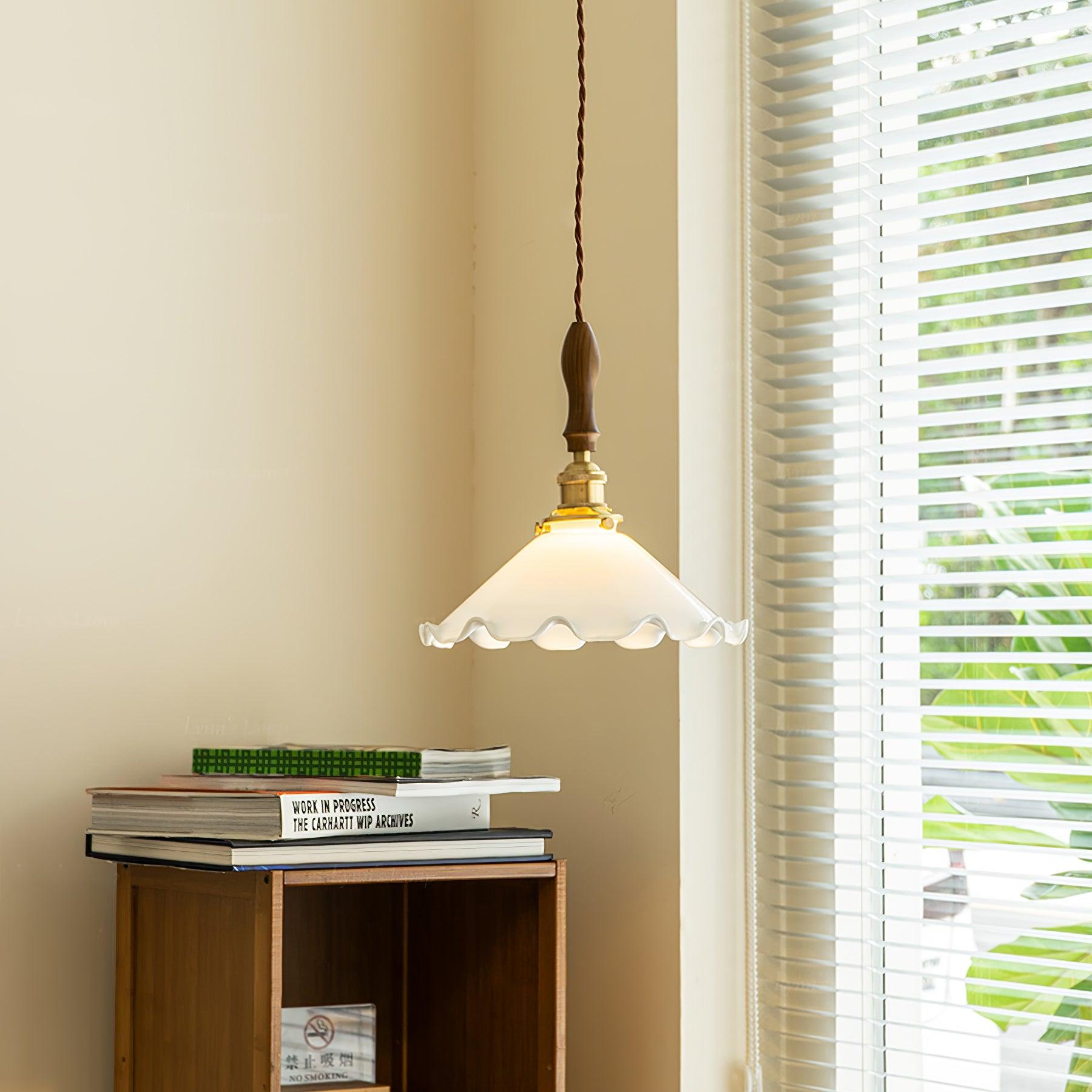 Questa Pendant Lamp Glass Wavy Shade Vintage Living Room-Neutral Decor