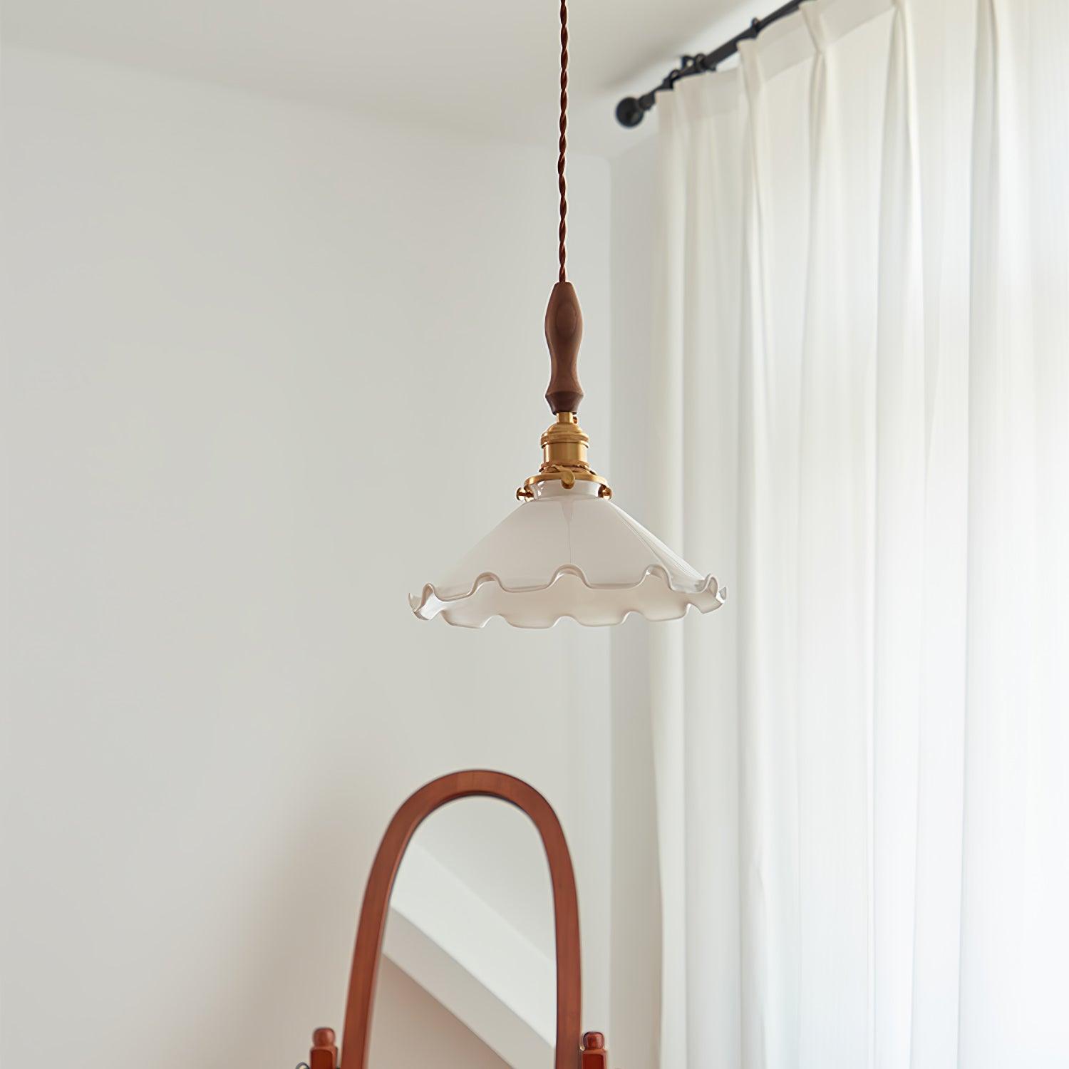 Questa Pendant Lamp Glass Wavy Shade Vintage Living Room-Neutral Decor