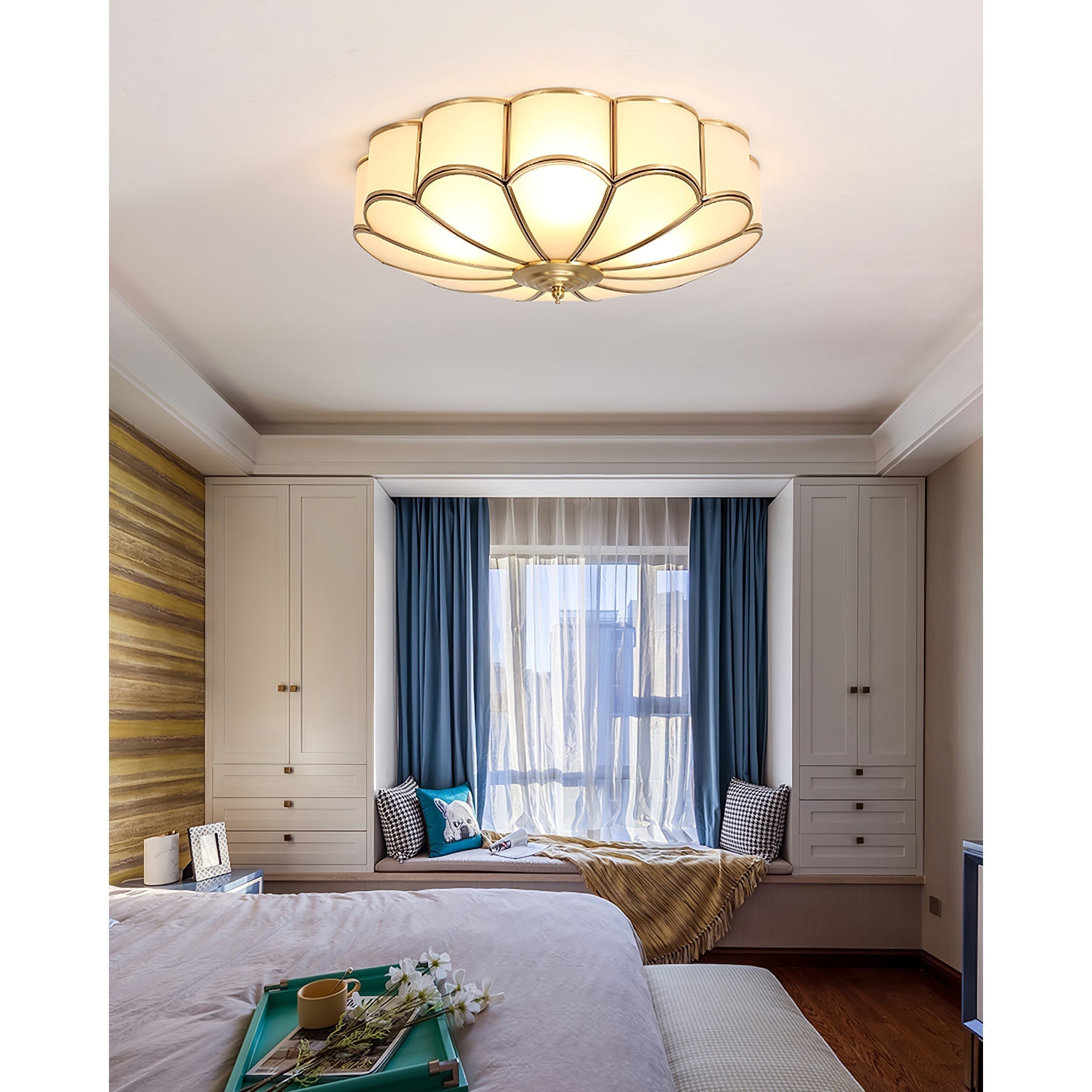 Viraean Flower Shape Brass Glass Ceiling Lamp-Neutral Decor