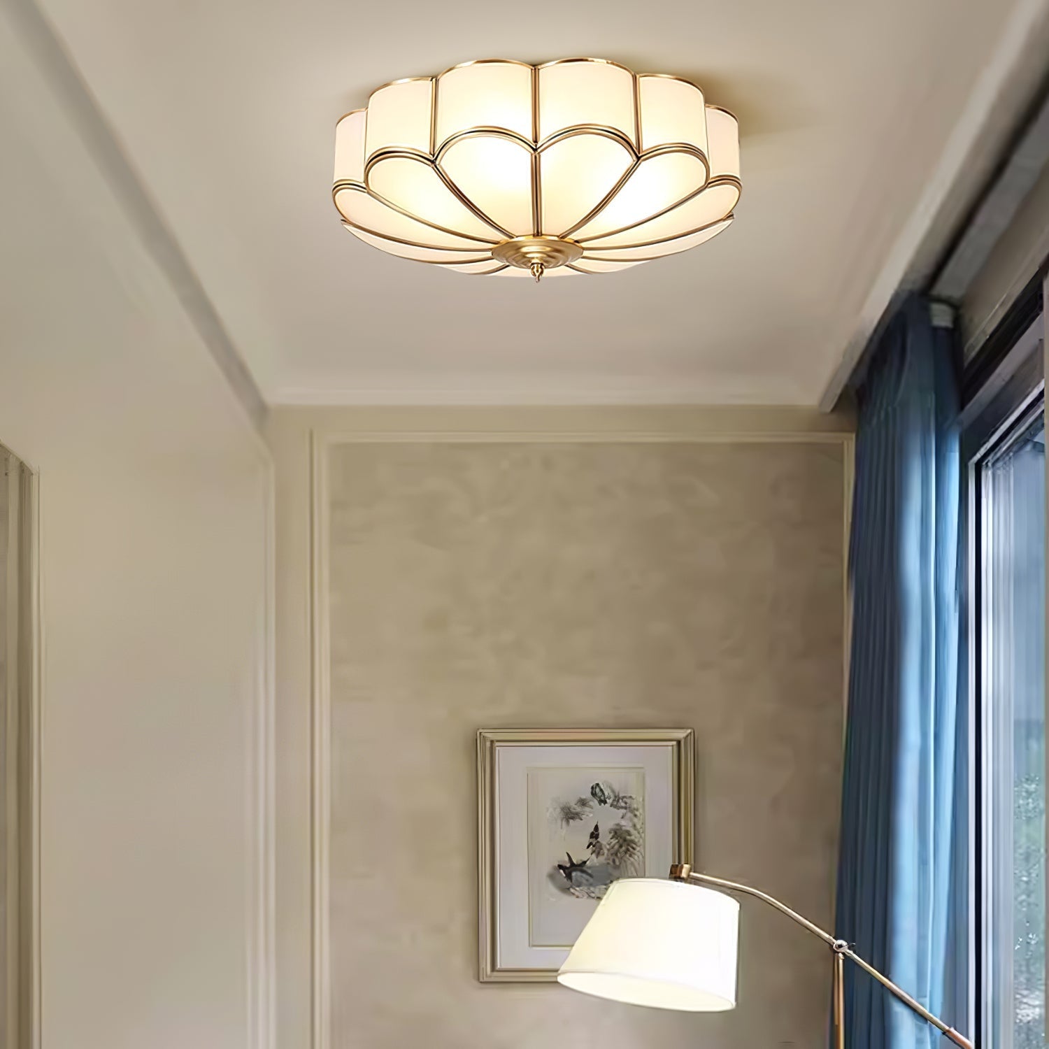 Lustra Ceiling Light Flower Shape Glass Brass-Neutral Decor