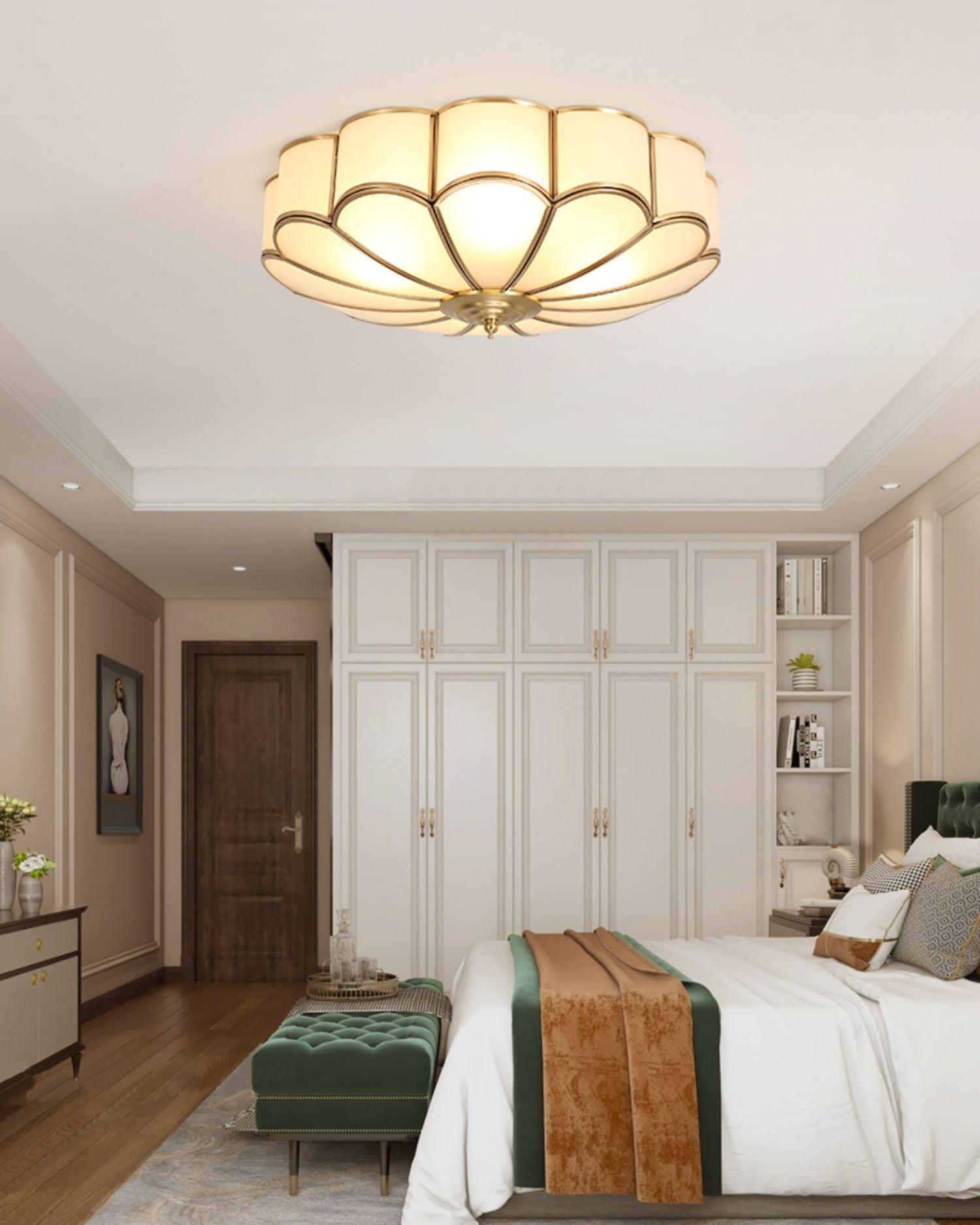 Lustra Ceiling Light Flower Shape Glass Brass-Neutral Decor