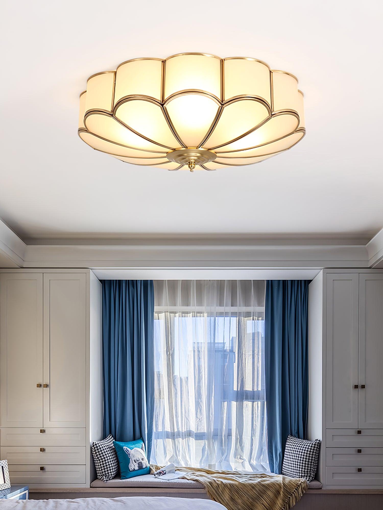 Lustra Ceiling Light Flower Shape Glass Brass-Neutral Decor