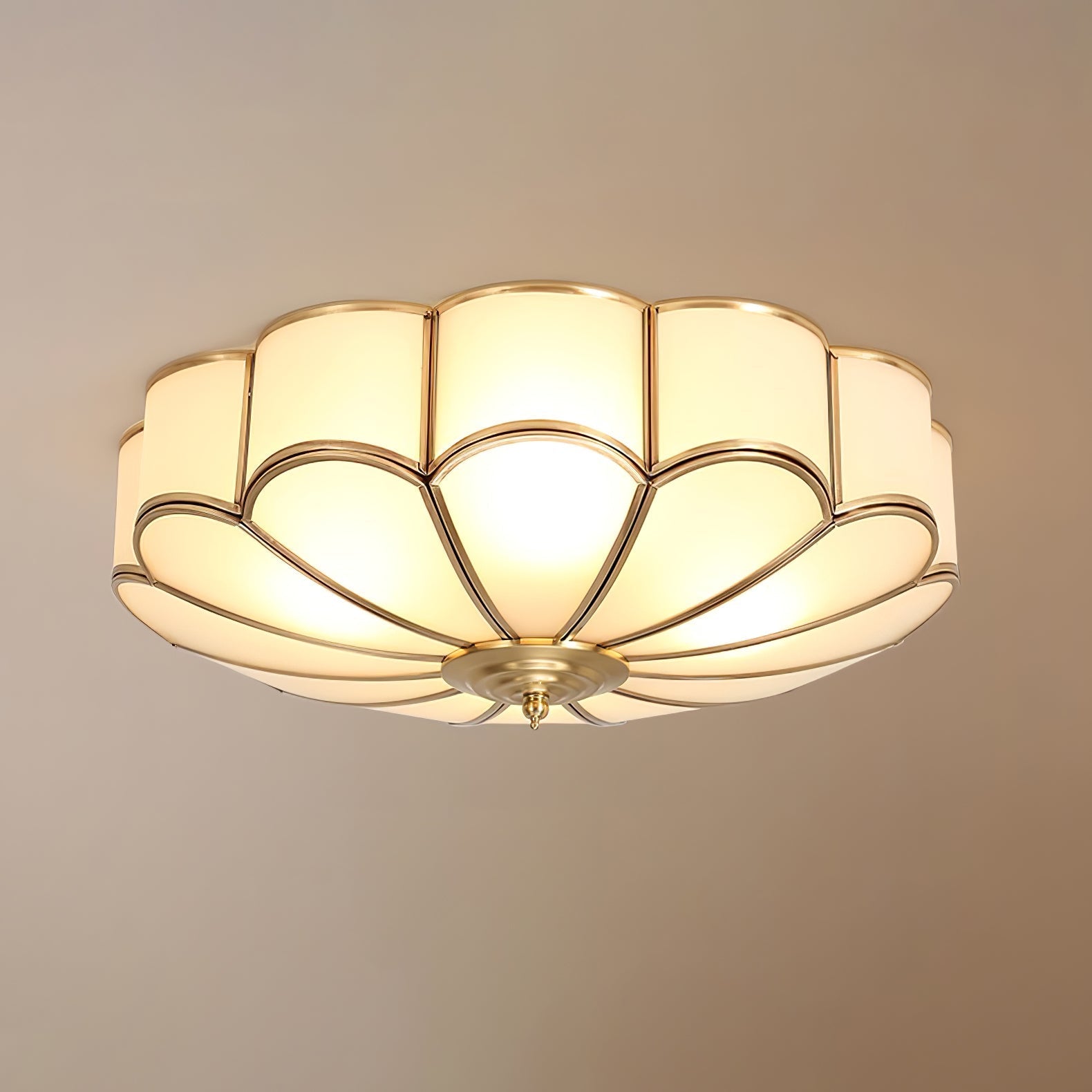 Lustra Ceiling Light Flower Shape Glass Brass-Neutral Decor