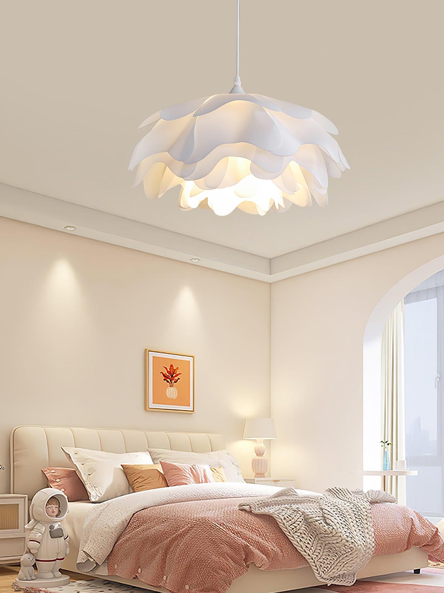 Niv Floral Pendant Lamp-Neutral Decor