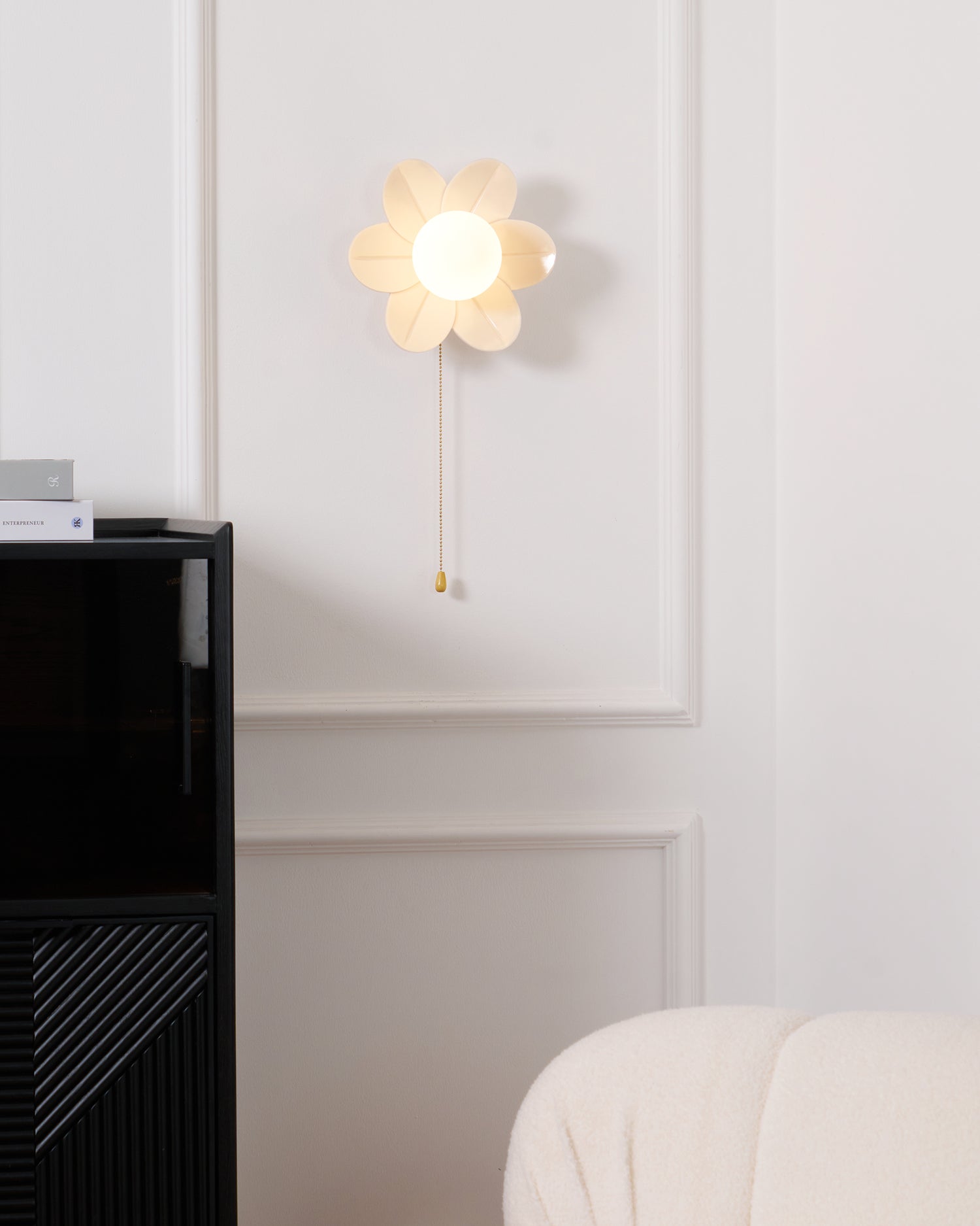 Bov Nordic Art Flowers Resin Wall Lamp-Neutral Decor