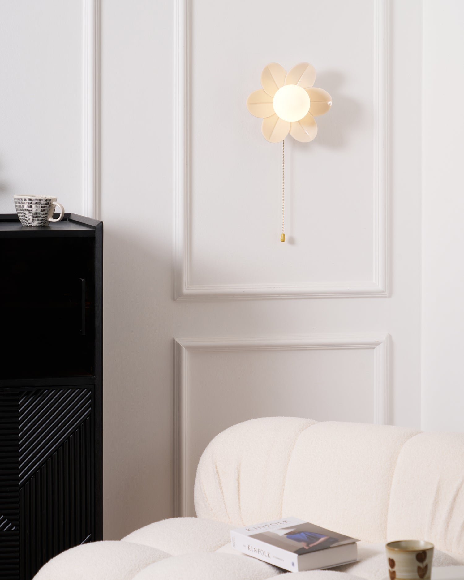 Bov Nordic Art Flowers Resin Wall Lamp-Neutral Decor