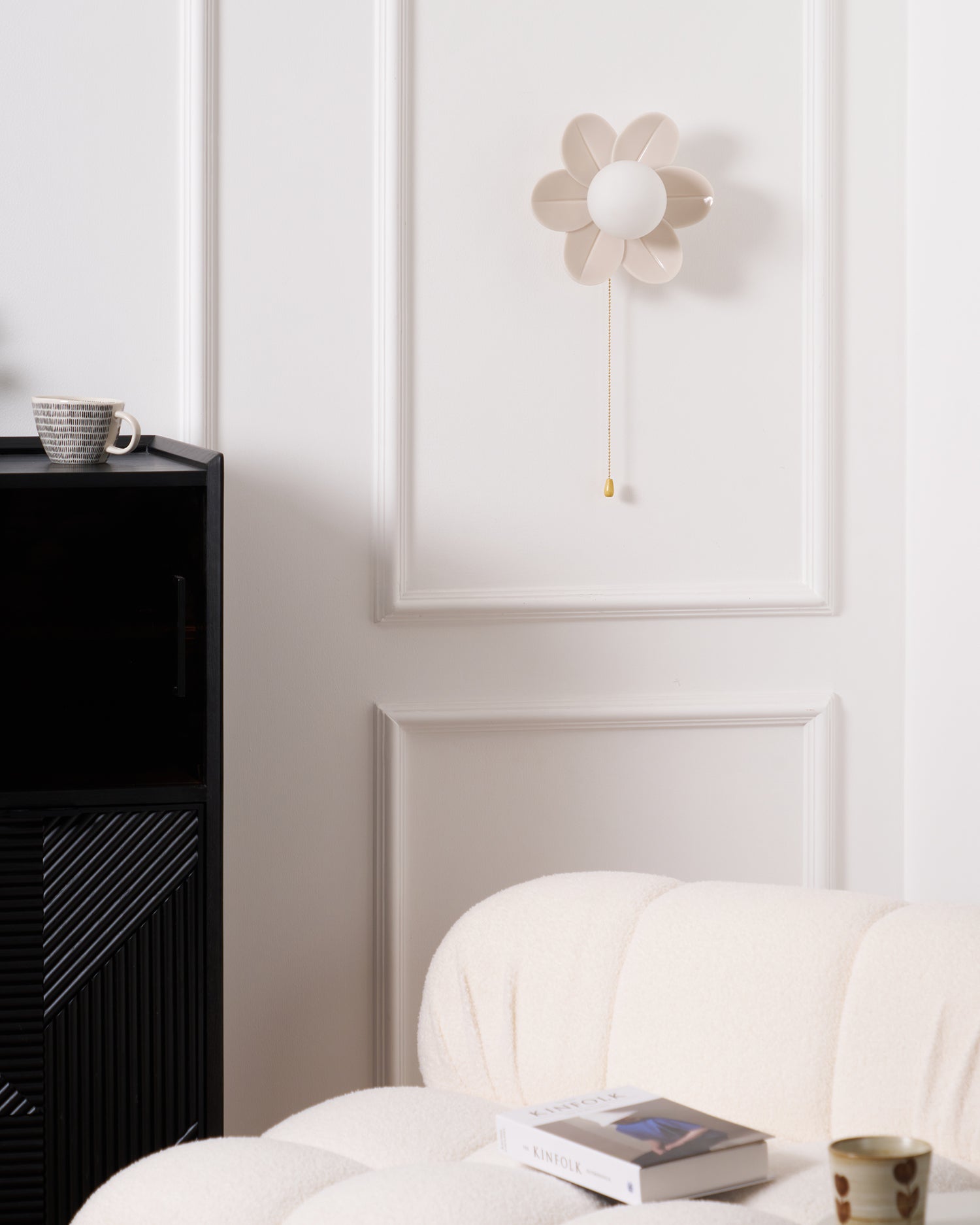 Bov Nordic Art Flowers Resin Wall Lamp-Neutral Decor