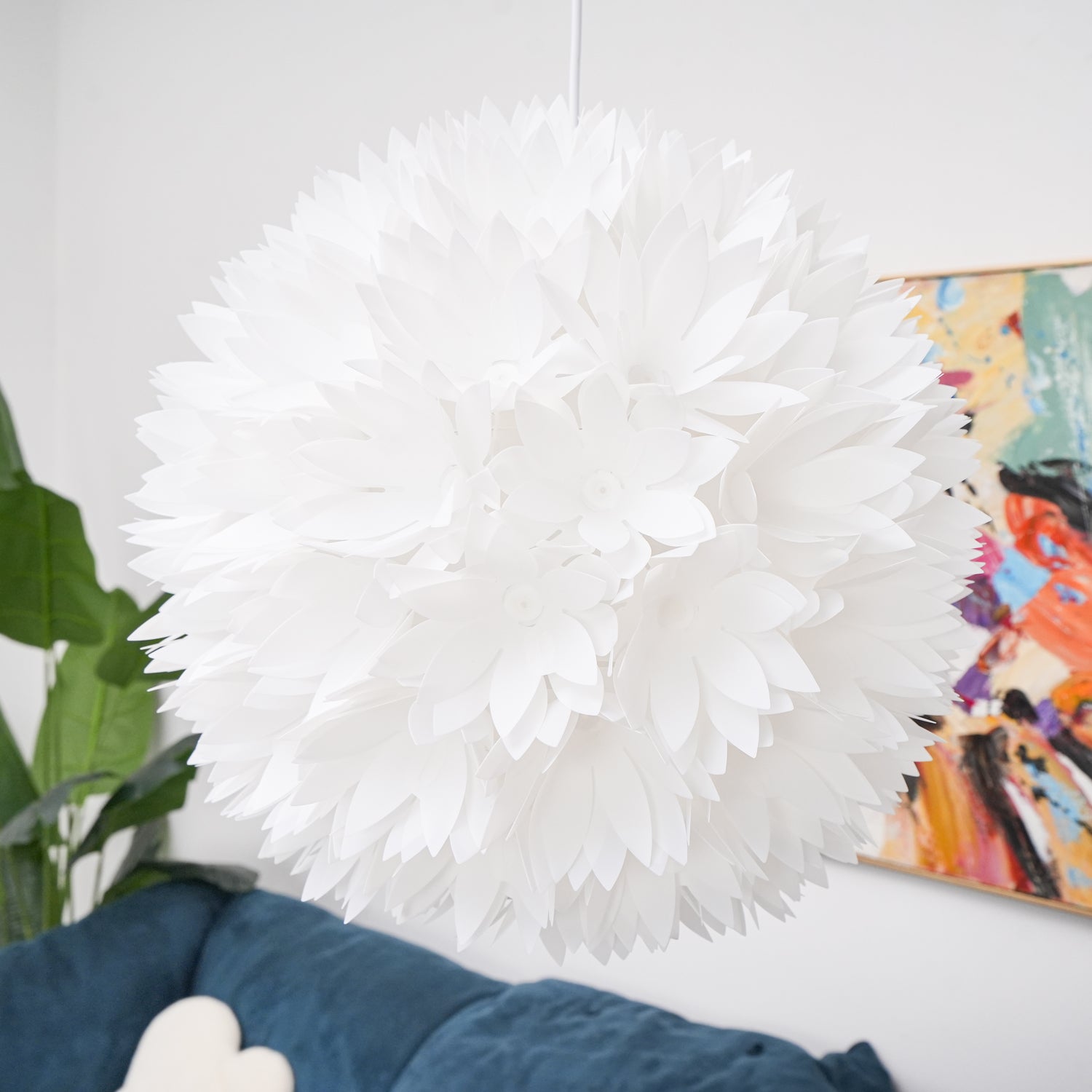 Qrathen Nordic Art Flowers Ball Pendant Light-Neutral Decor