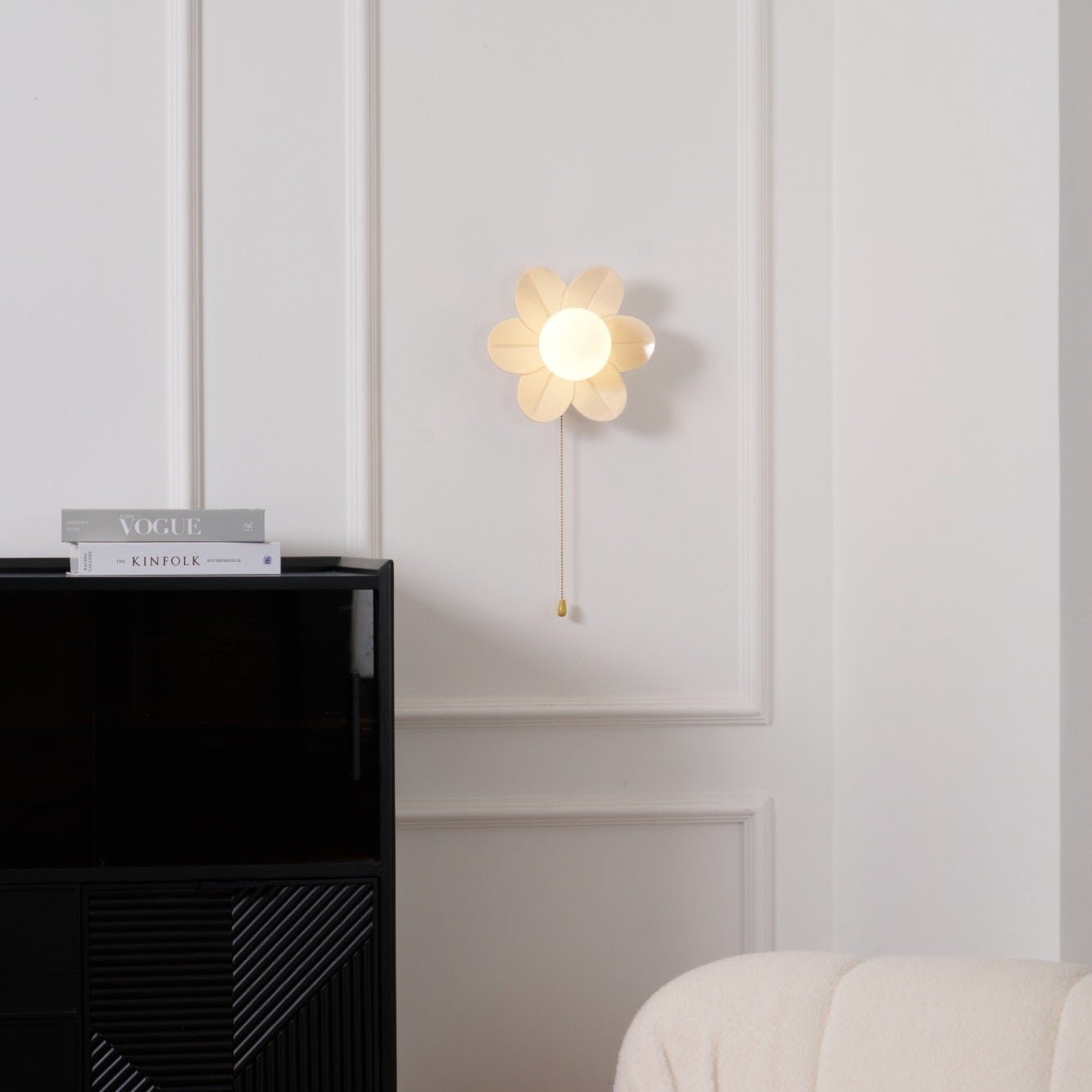 Bov Nordic Art Flowers Resin Wall Lamp-Neutral Decor