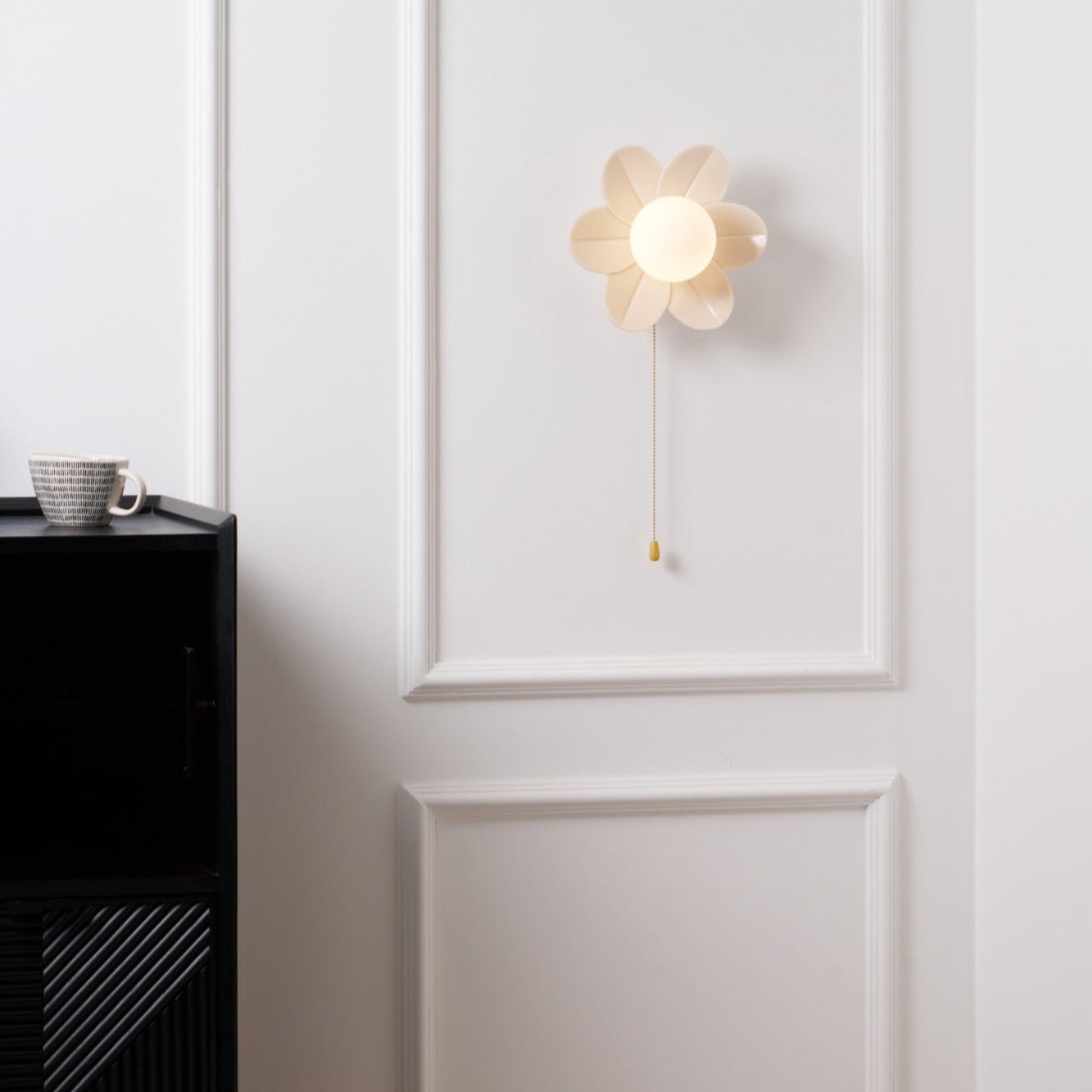 Bov Nordic Art Flowers Resin Wall Lamp-Neutral Decor