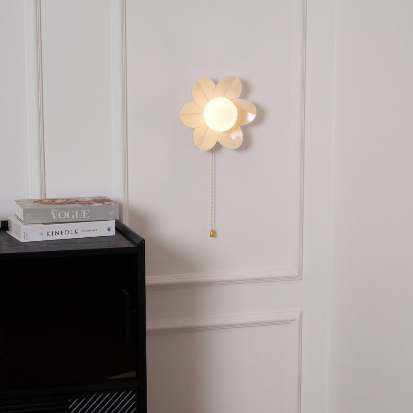 Bov Nordic Art Flowers Resin Wall Lamp-Neutral Decor