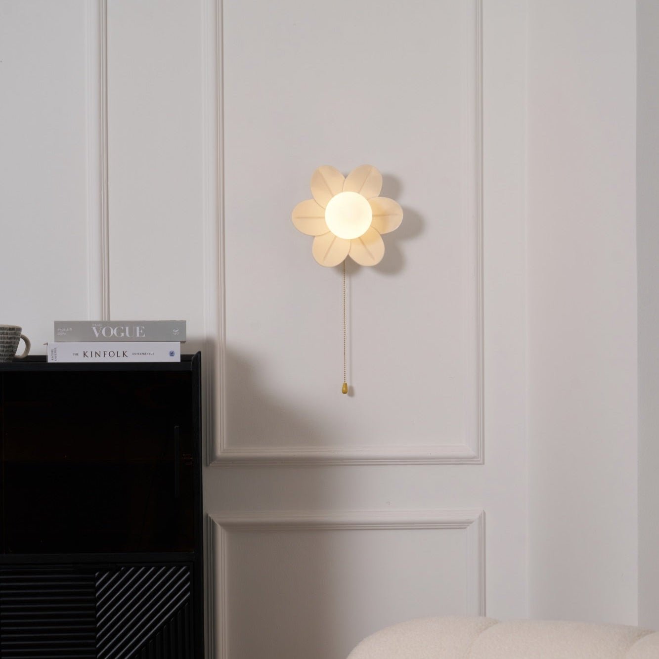 Bov Nordic Art Flowers Resin Wall Lamp-Neutral Decor