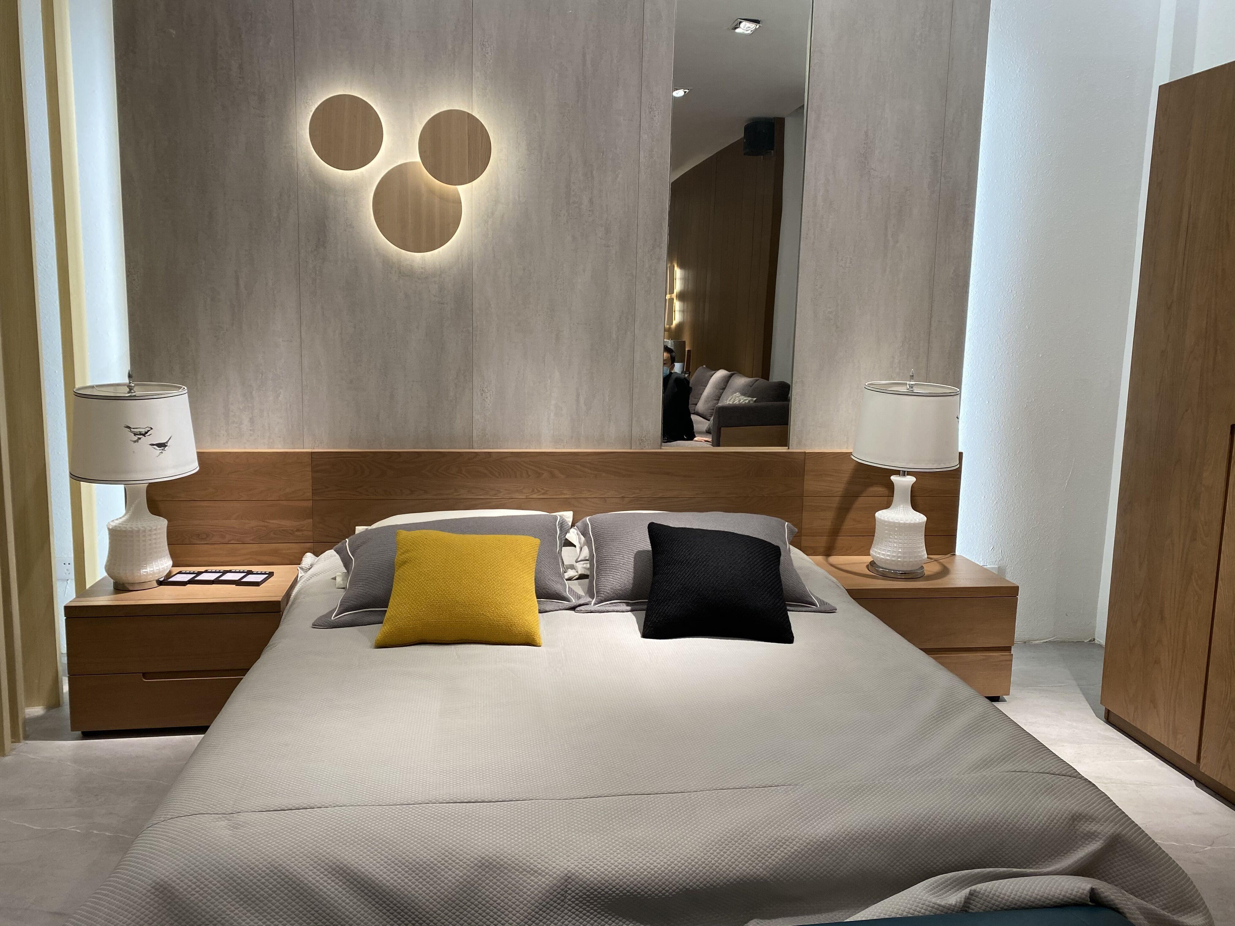 Arelis Geometric Disc Wall Lamp-Neutral Decor
