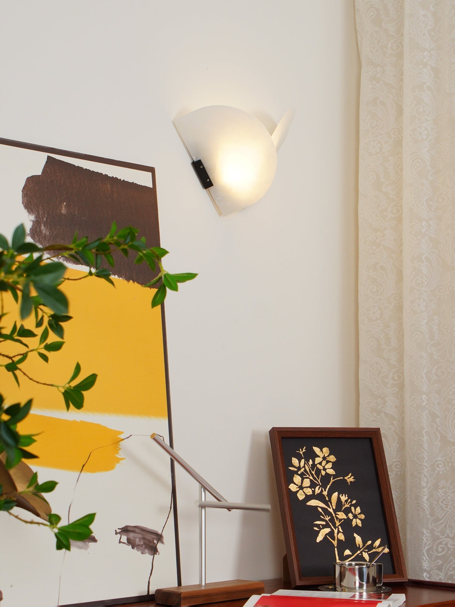 Pase Heart Alabaster Wall Light-Neutral Decor