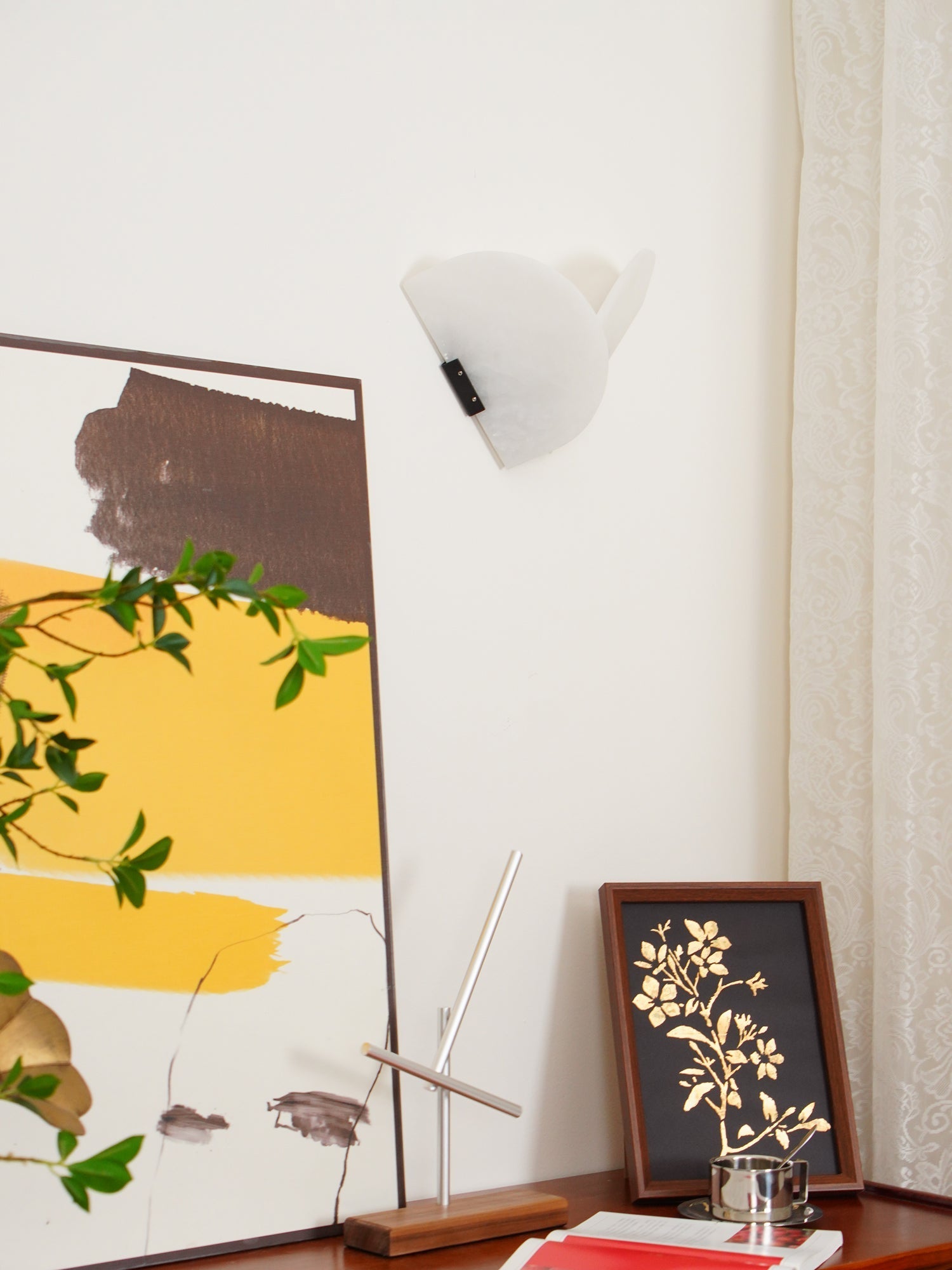 Pase Heart Alabaster Wall Light-Neutral Decor