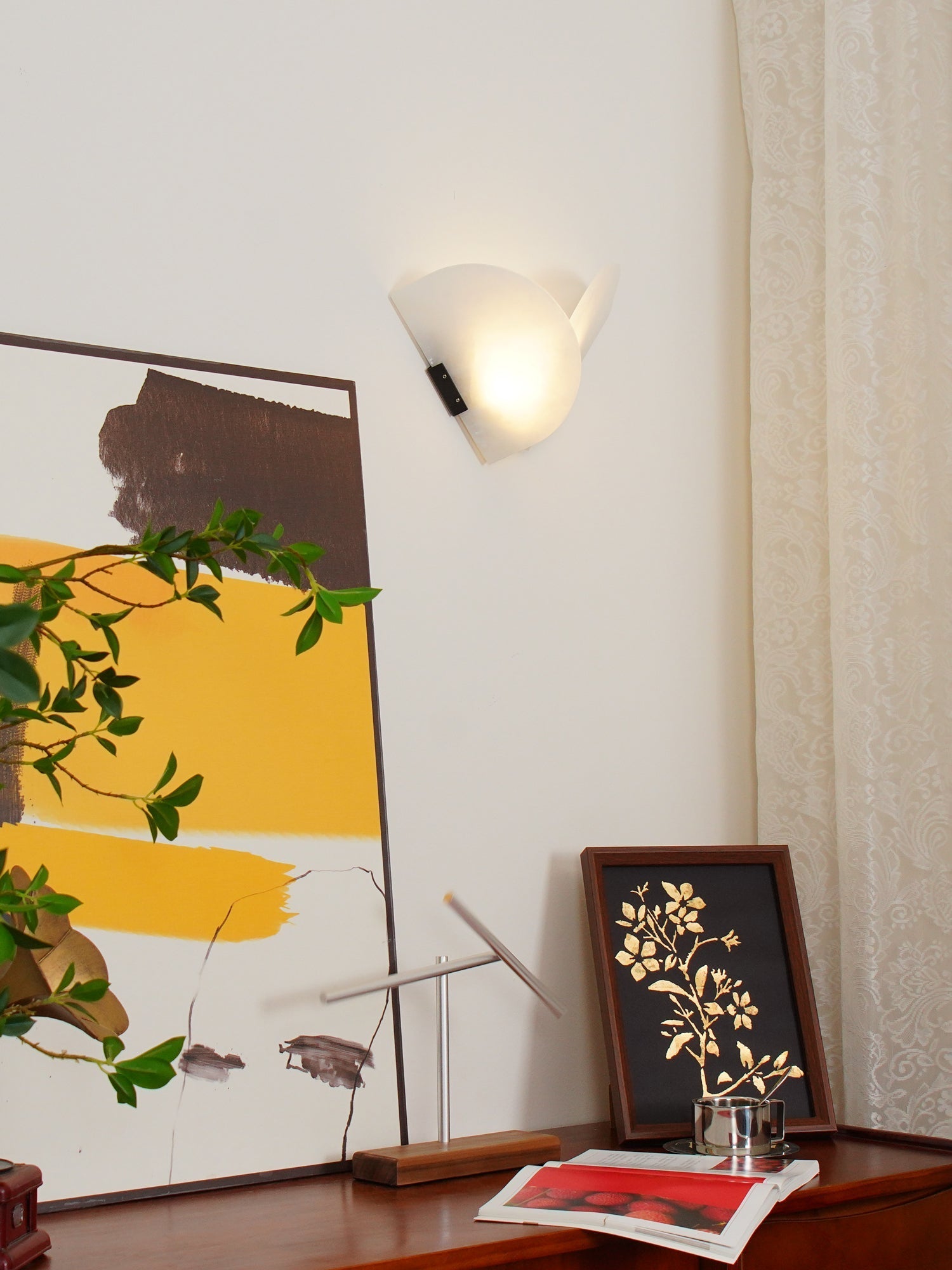 Pase Heart Alabaster Wall Light-Neutral Decor
