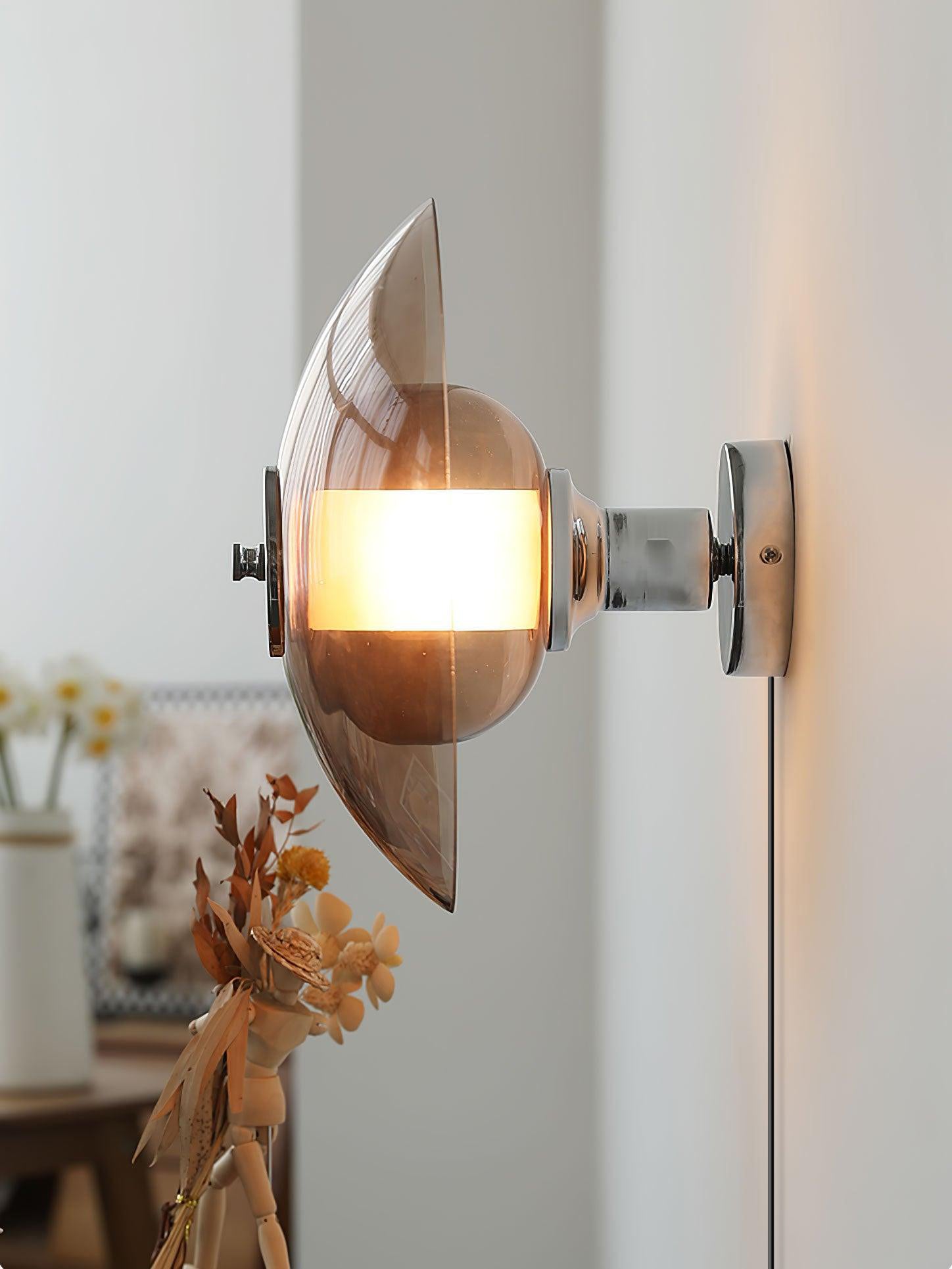 Cocarir Nordic Art Flying Saucer Plug-in Wall Light-Neutral Decor