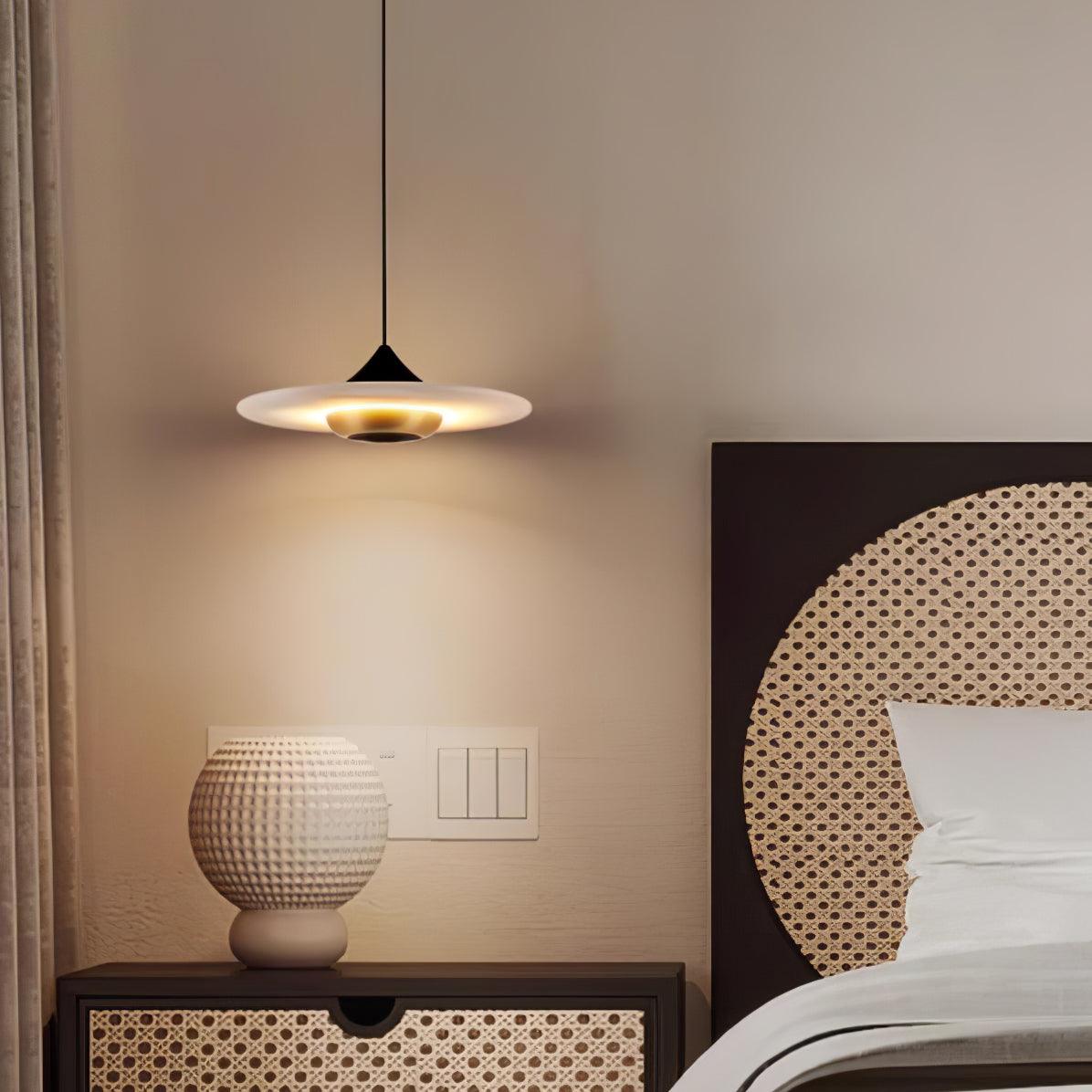 Avelyn Marble Cozy Pendant Lamp-Neutral Decor