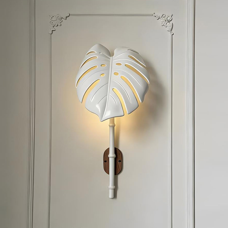 Monella Wall Lamp
