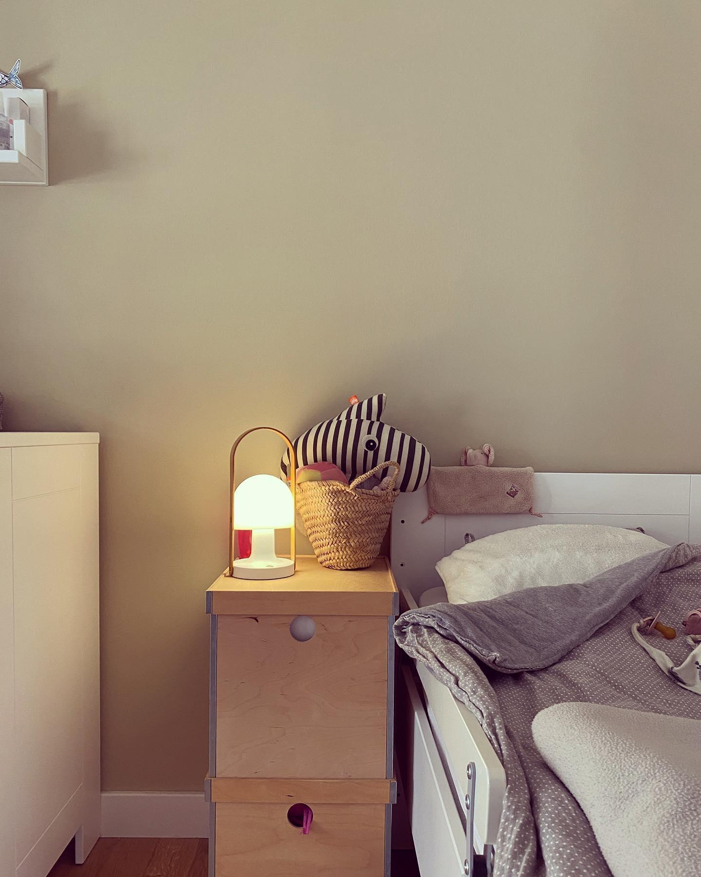 Nerys Scandinavian Table Lamp-Neutral Decor