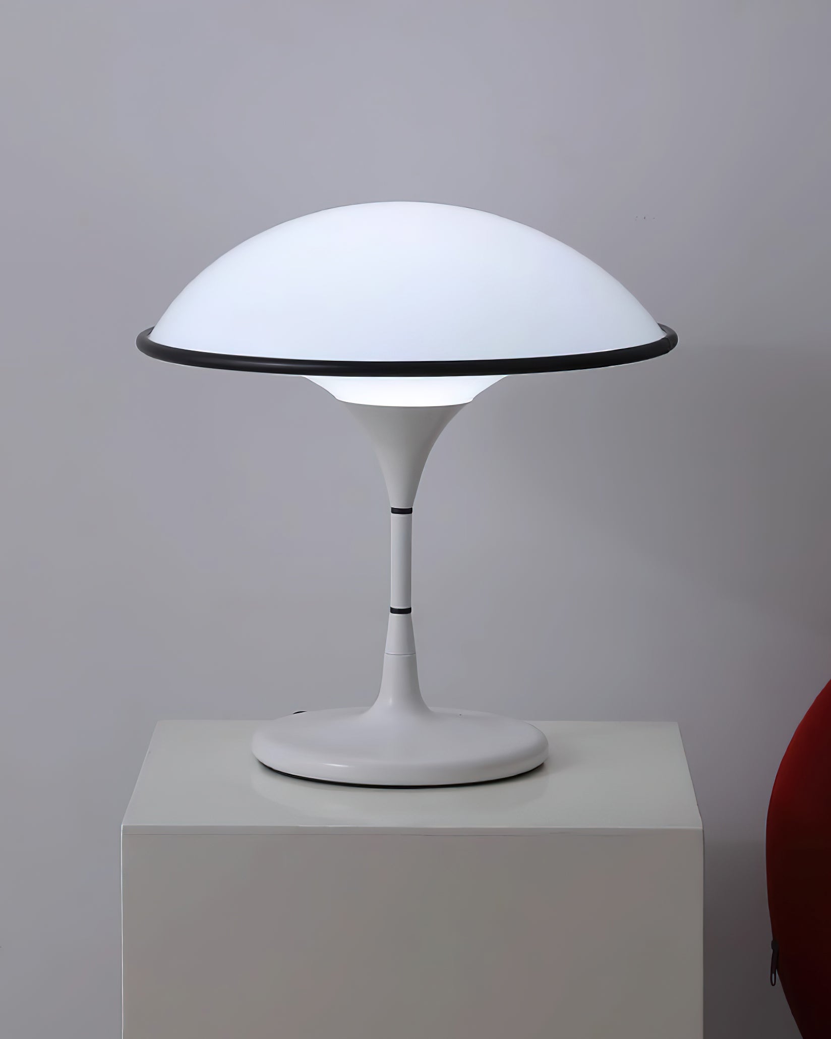 Revenor Acrylic Futuristic Table Lamp-Neutral Decor
