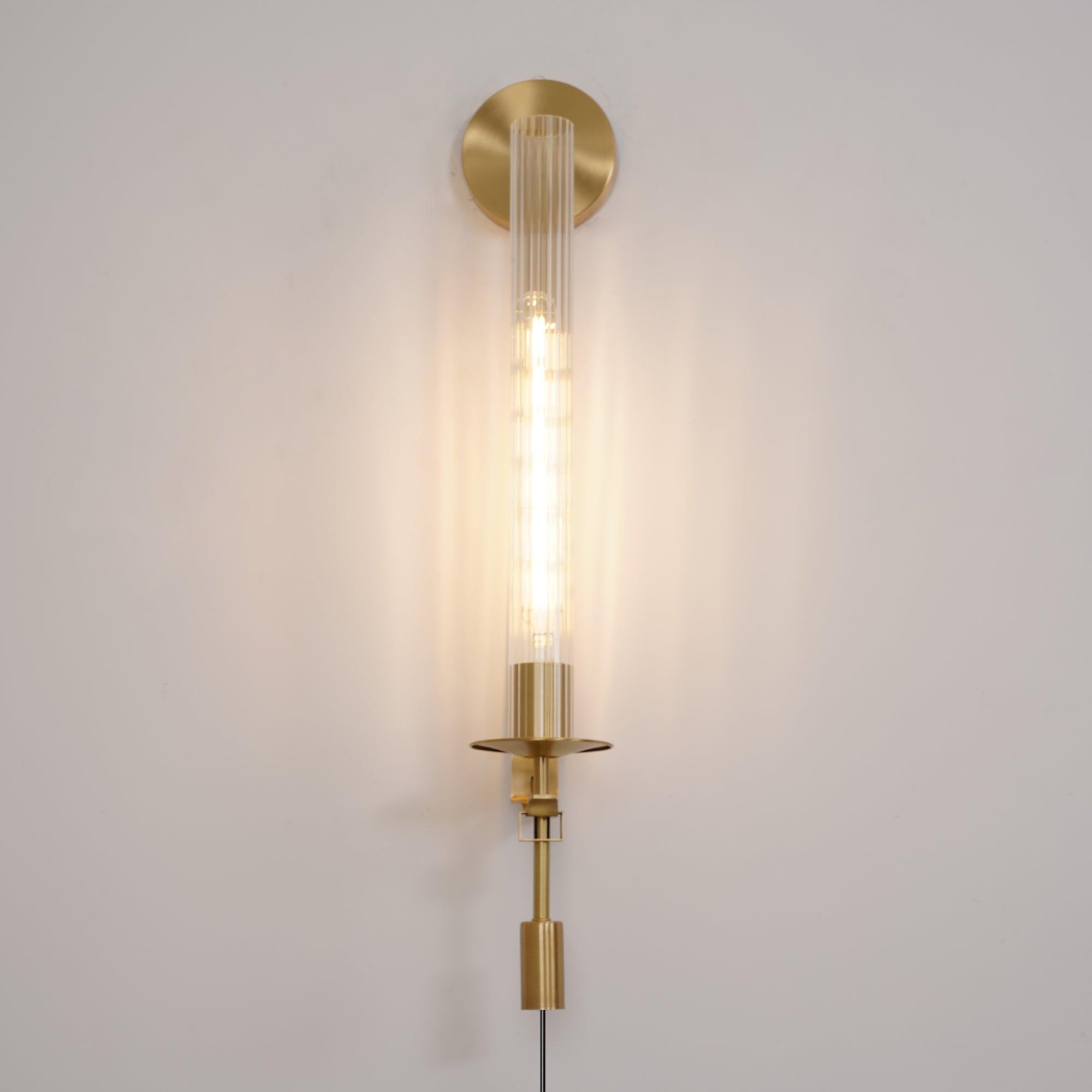 Ceshaisra French Classicism Plug-in Brass Glass Wall Lamp-Neutral Decor