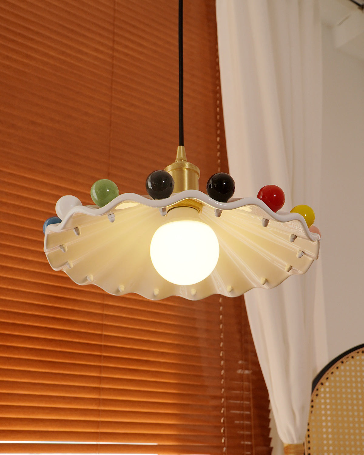 Pixen Wavy Ceramic Shade Pendant Lamp