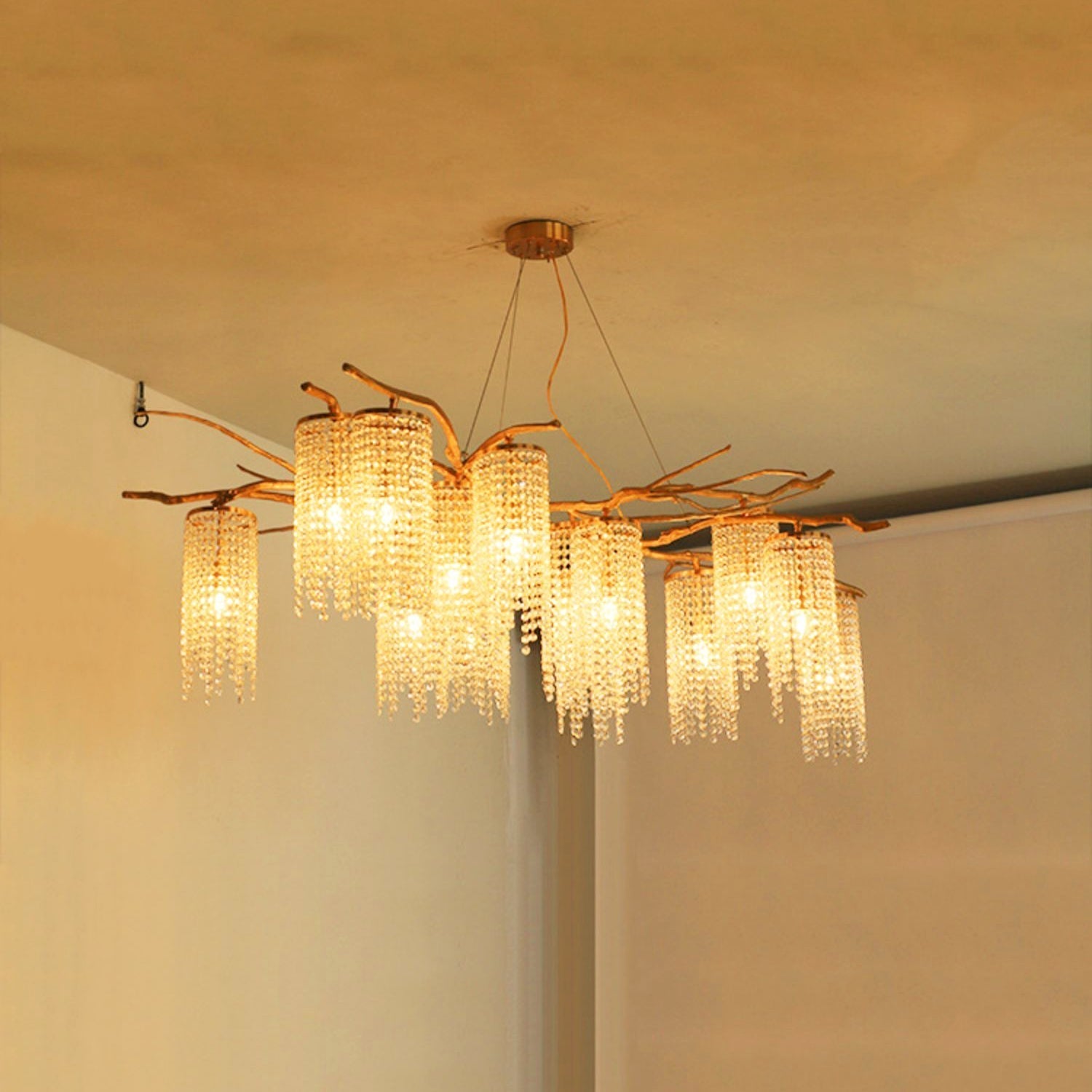 Avvariel Organic Brass Chandelier-Neutral Decor