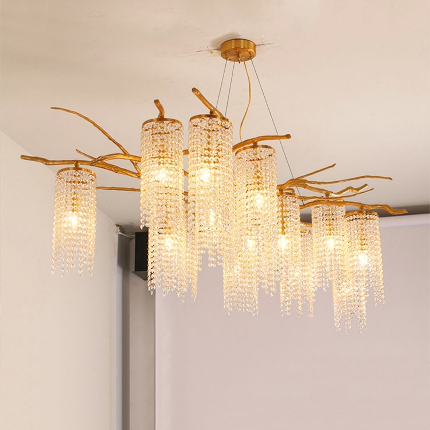 Avvariel Organic Brass Chandelier-Neutral Decor