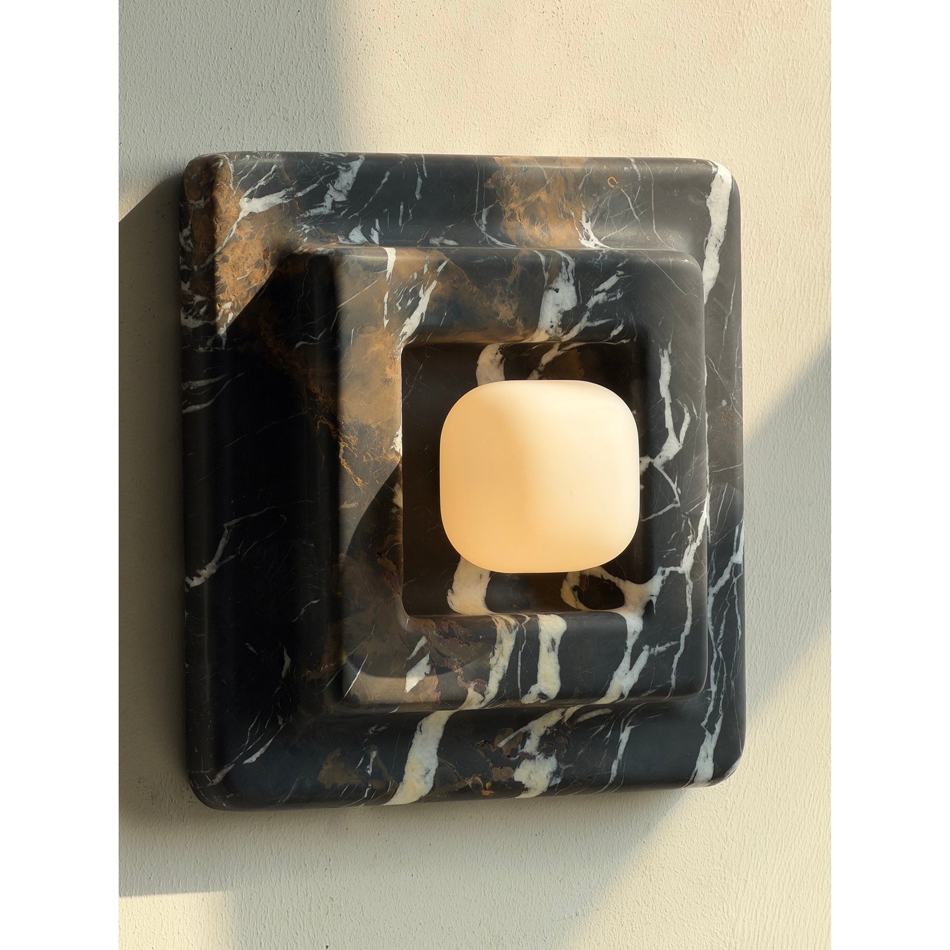 Diagram showing the dimensions of the Franklin Marble Wall Lamp.